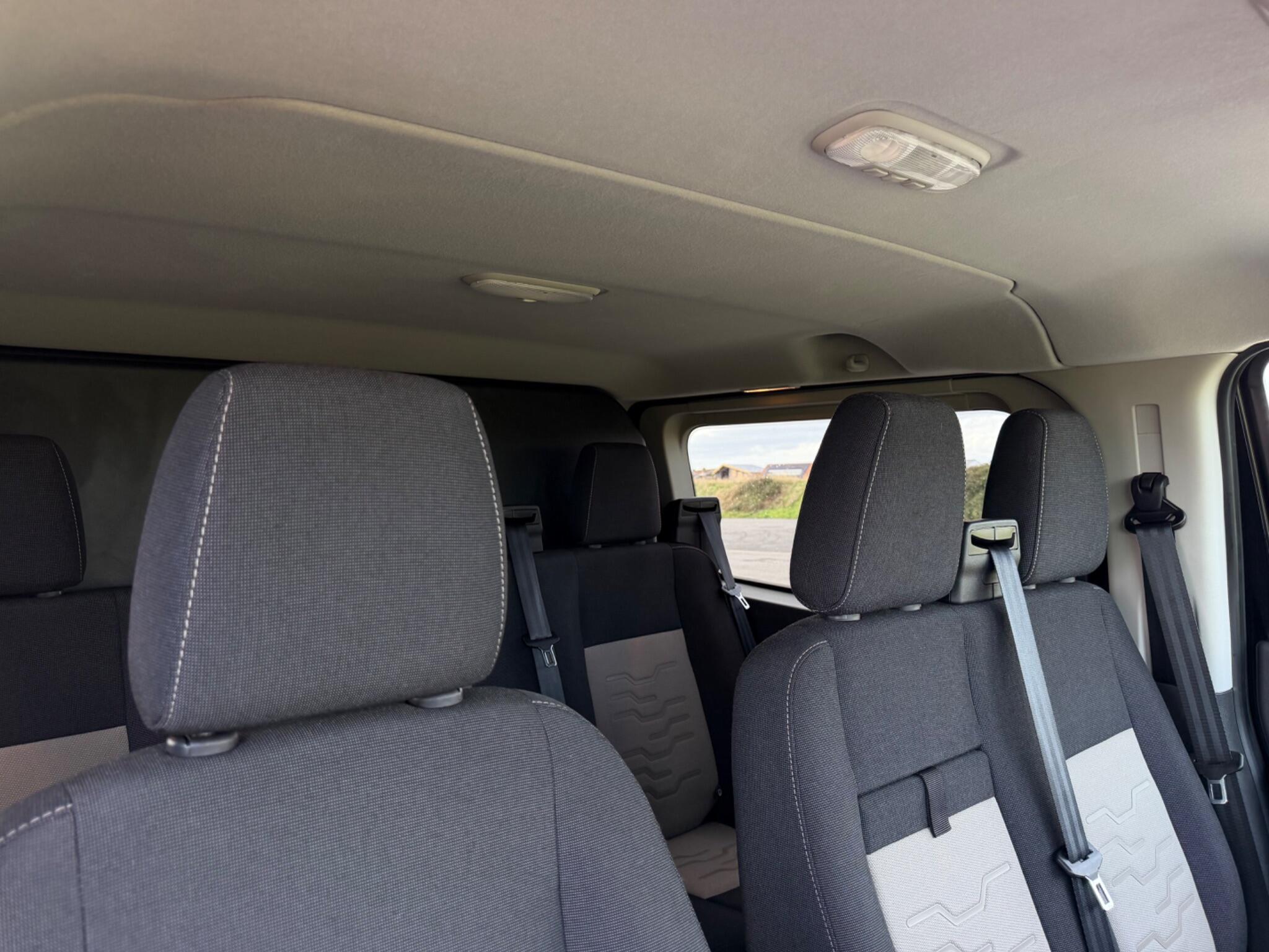 Ford Transit Custom view 19
