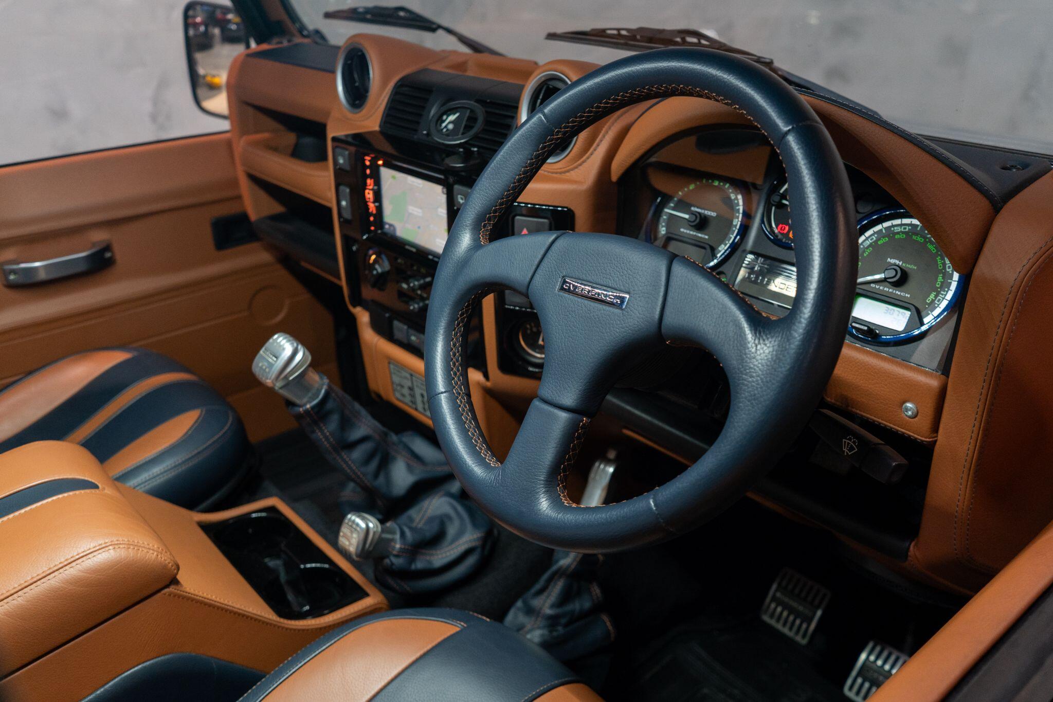 Land Rover Defender view 10