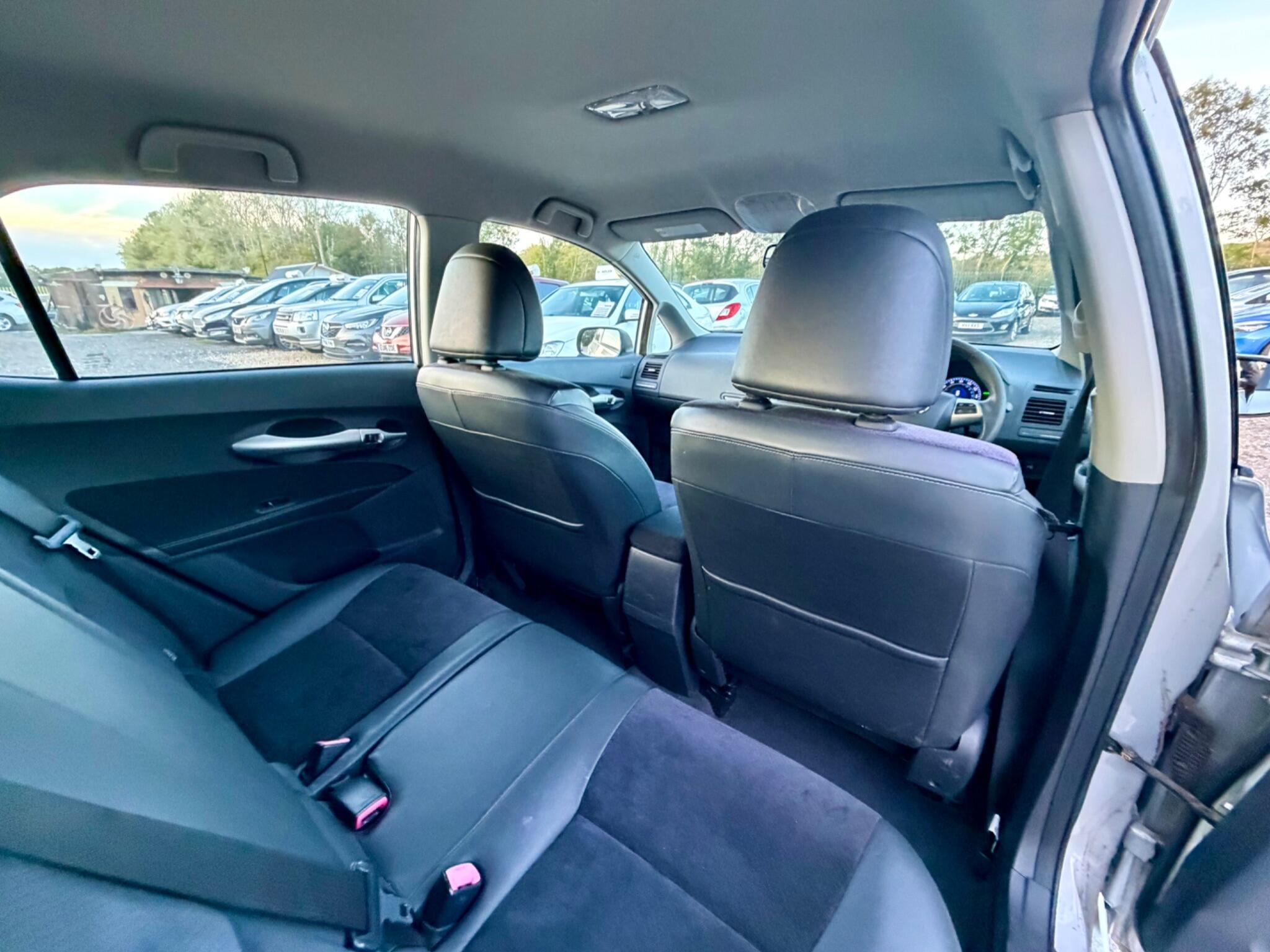 Toyota Auris view 35