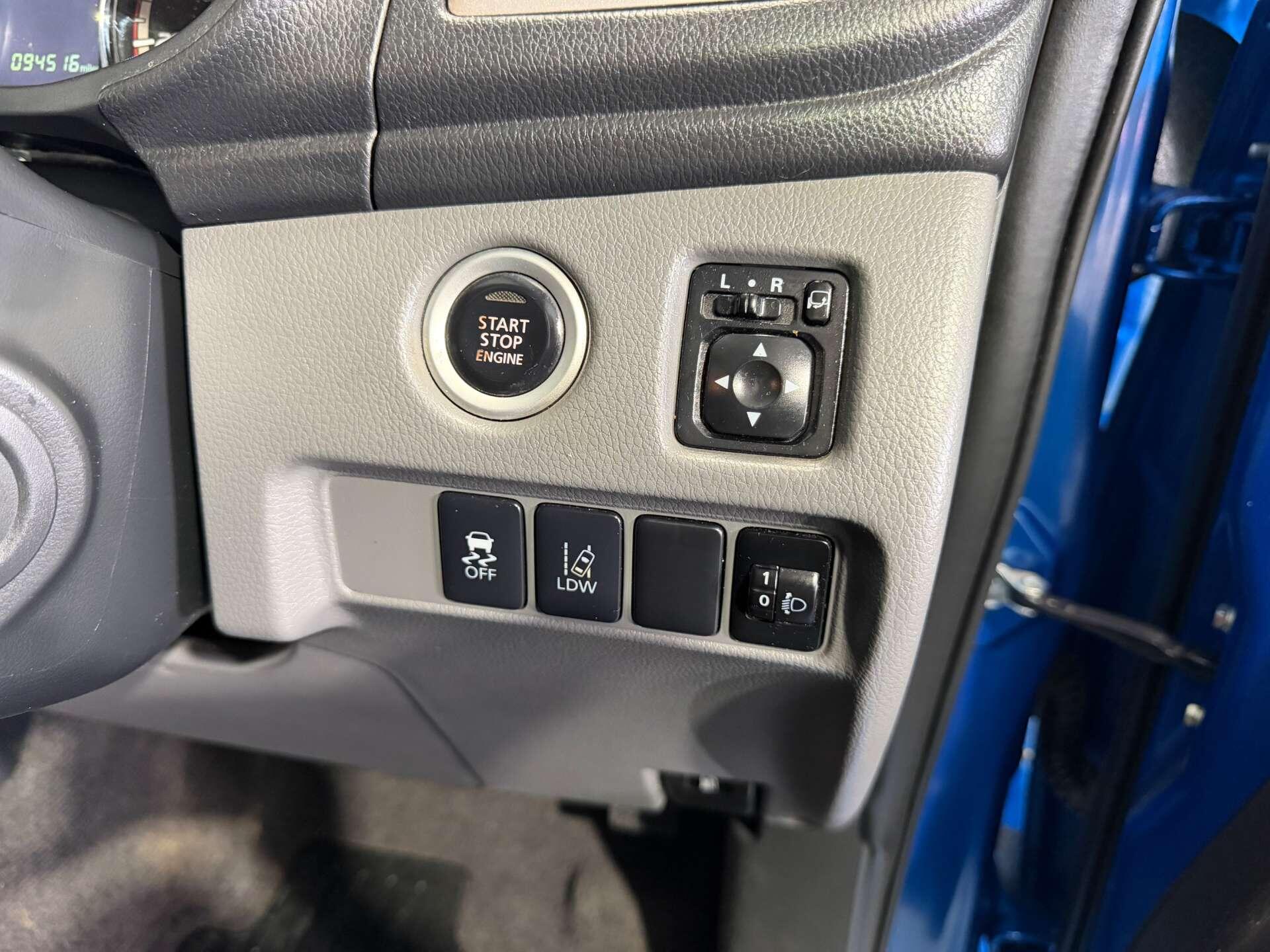 Mitsubishi L200 view 17