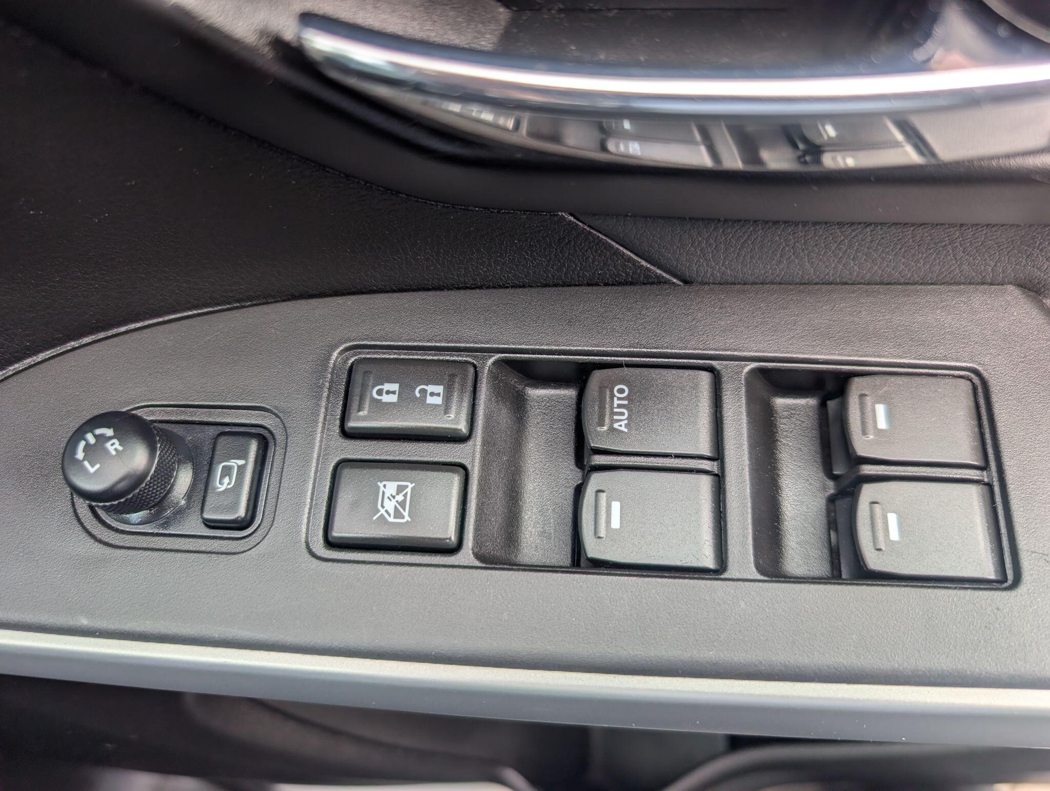 Suzuki SX4 S-Cross view 25