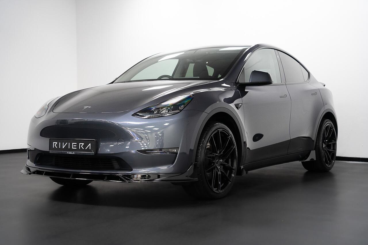 Tesla Model Y view 28