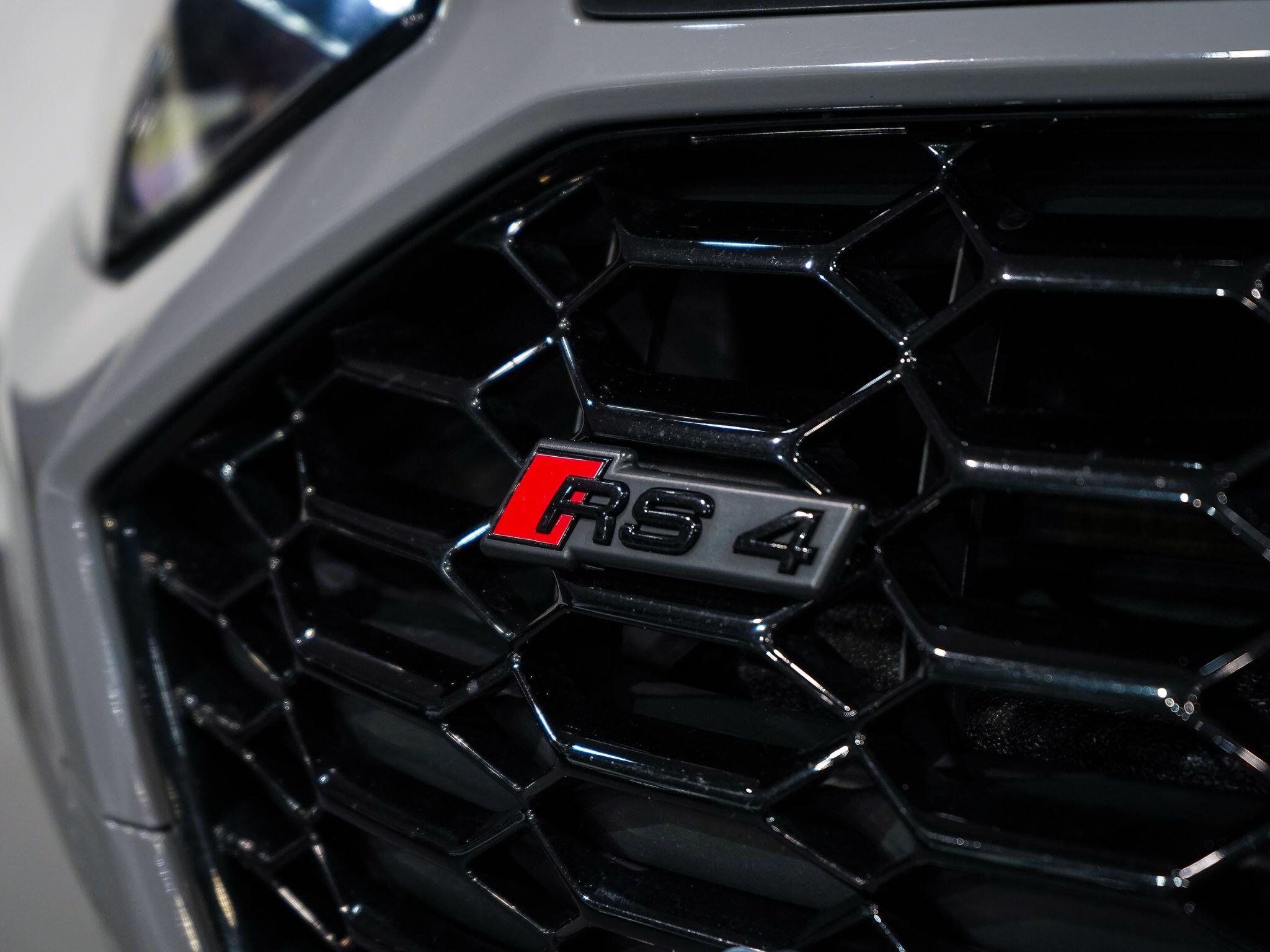 Audi RS4 view 54