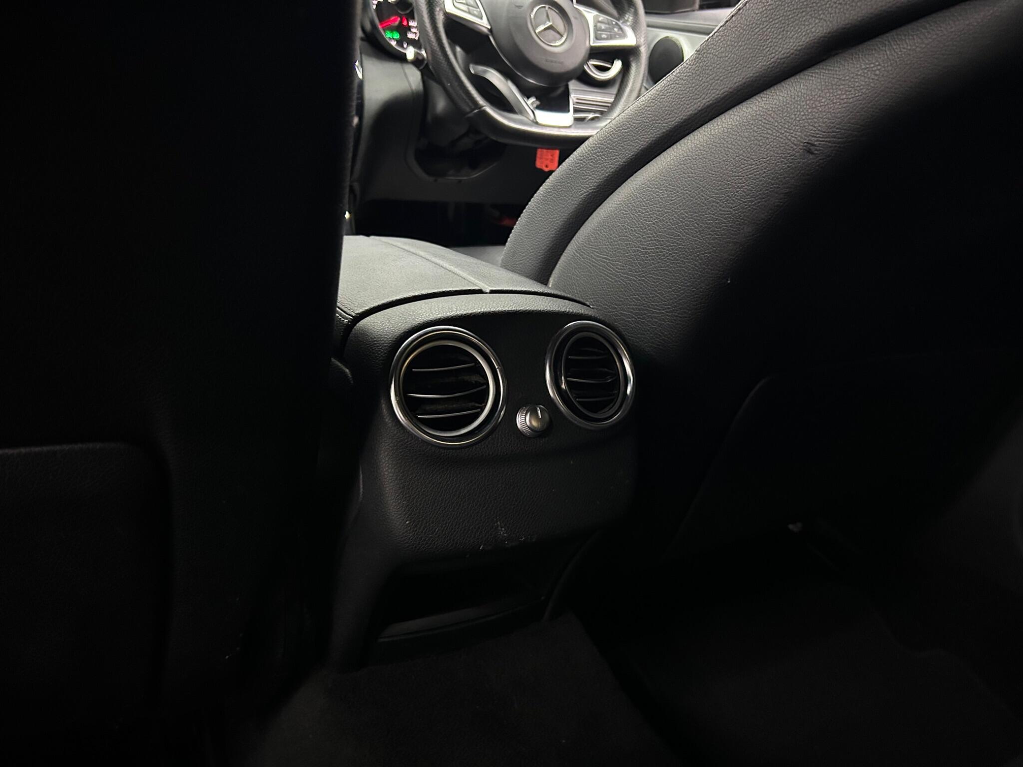 Mercedes-Benz C Class view 30