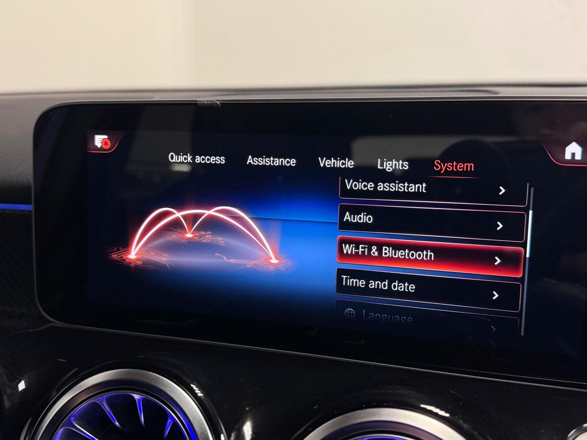 Mercedes-Benz GLB view 56