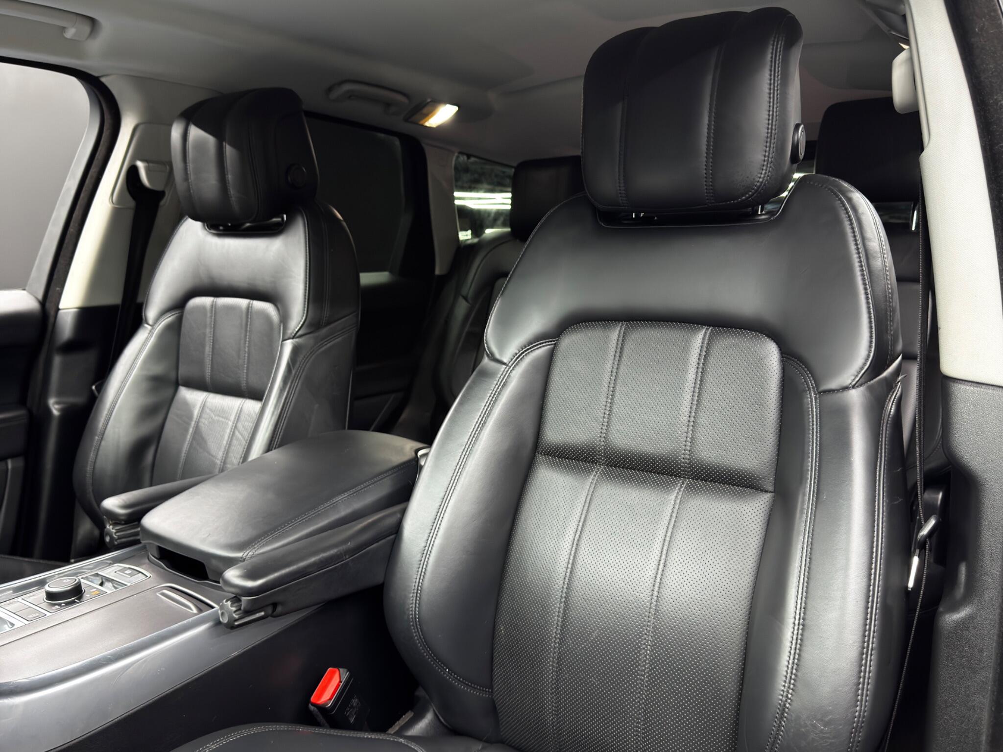 Land Rover Range Rover Sport view 14