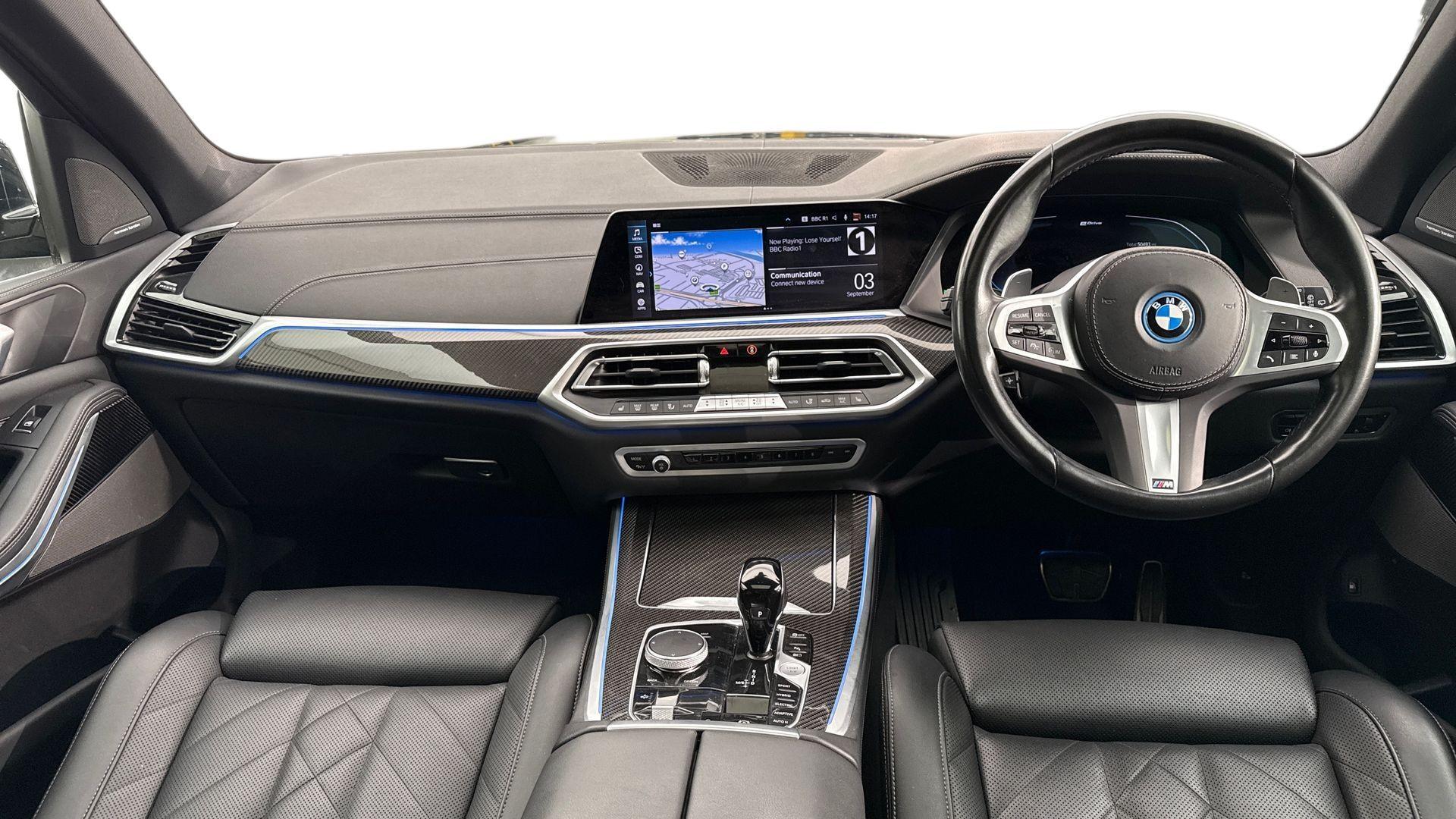 BMW X5 view 4