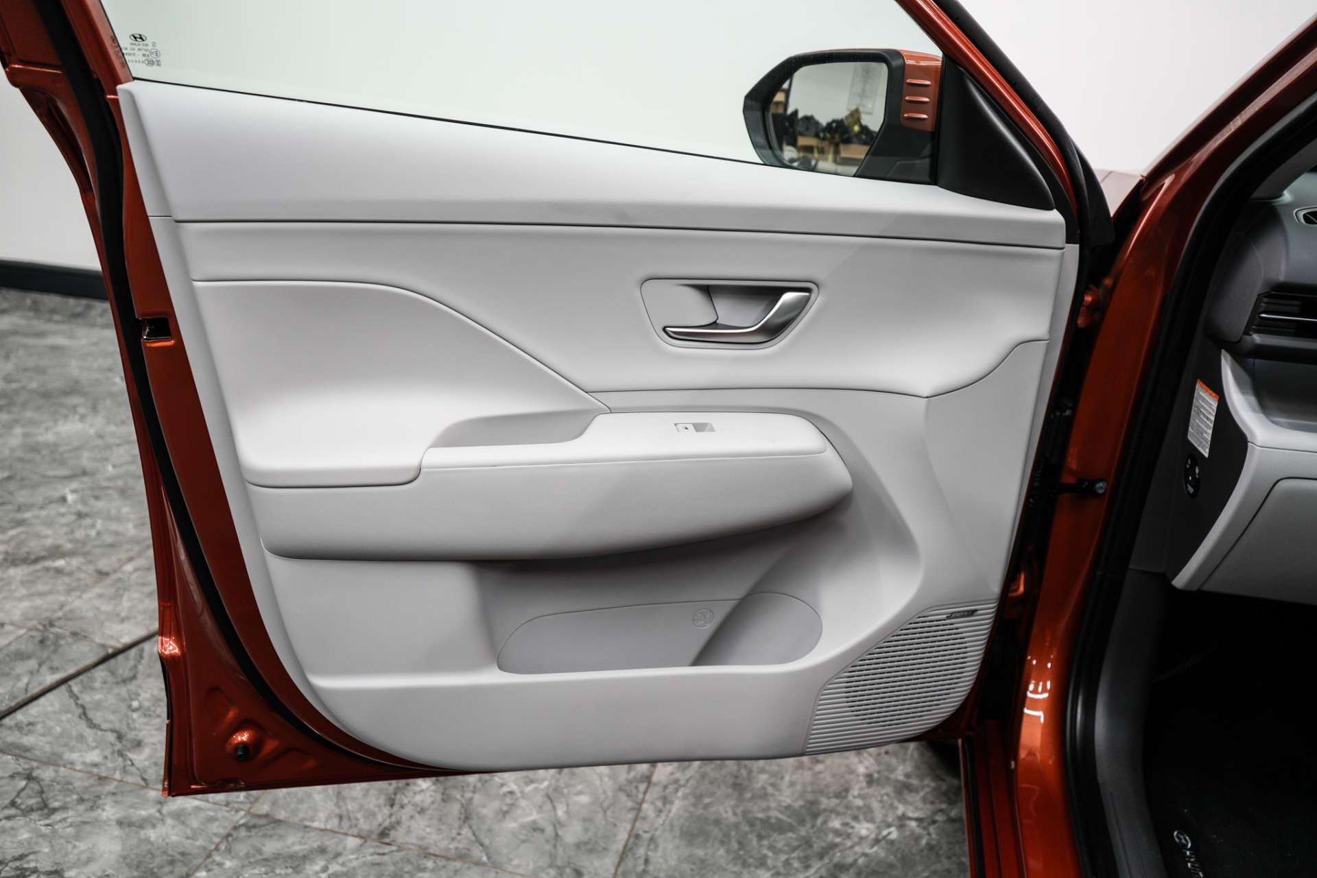 Hyundai Kona view 18