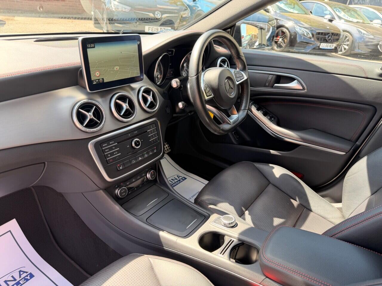 Mercedes-Benz Cla view 18