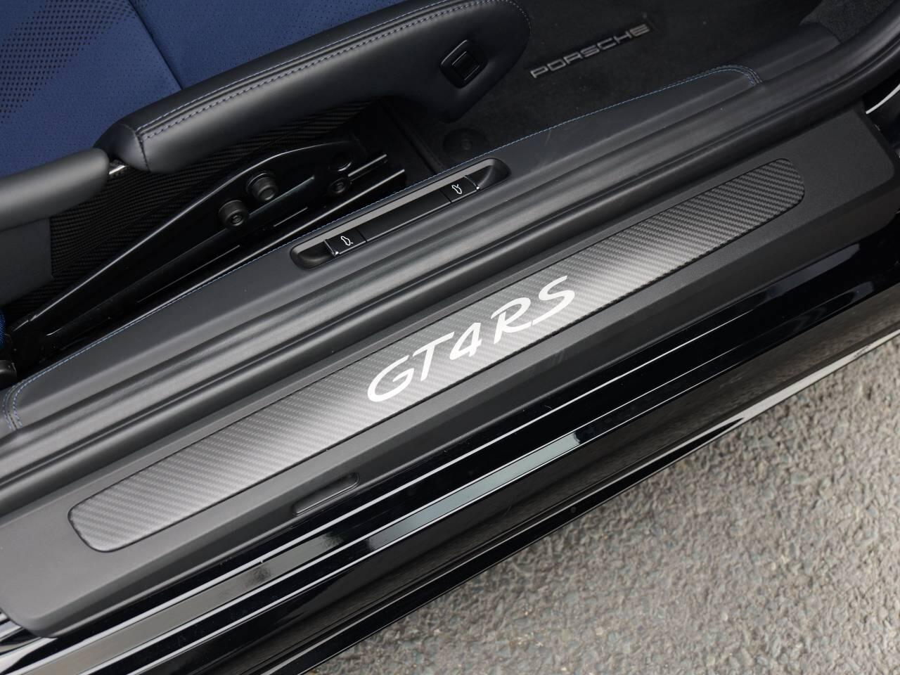 Porsche Cayman view 39