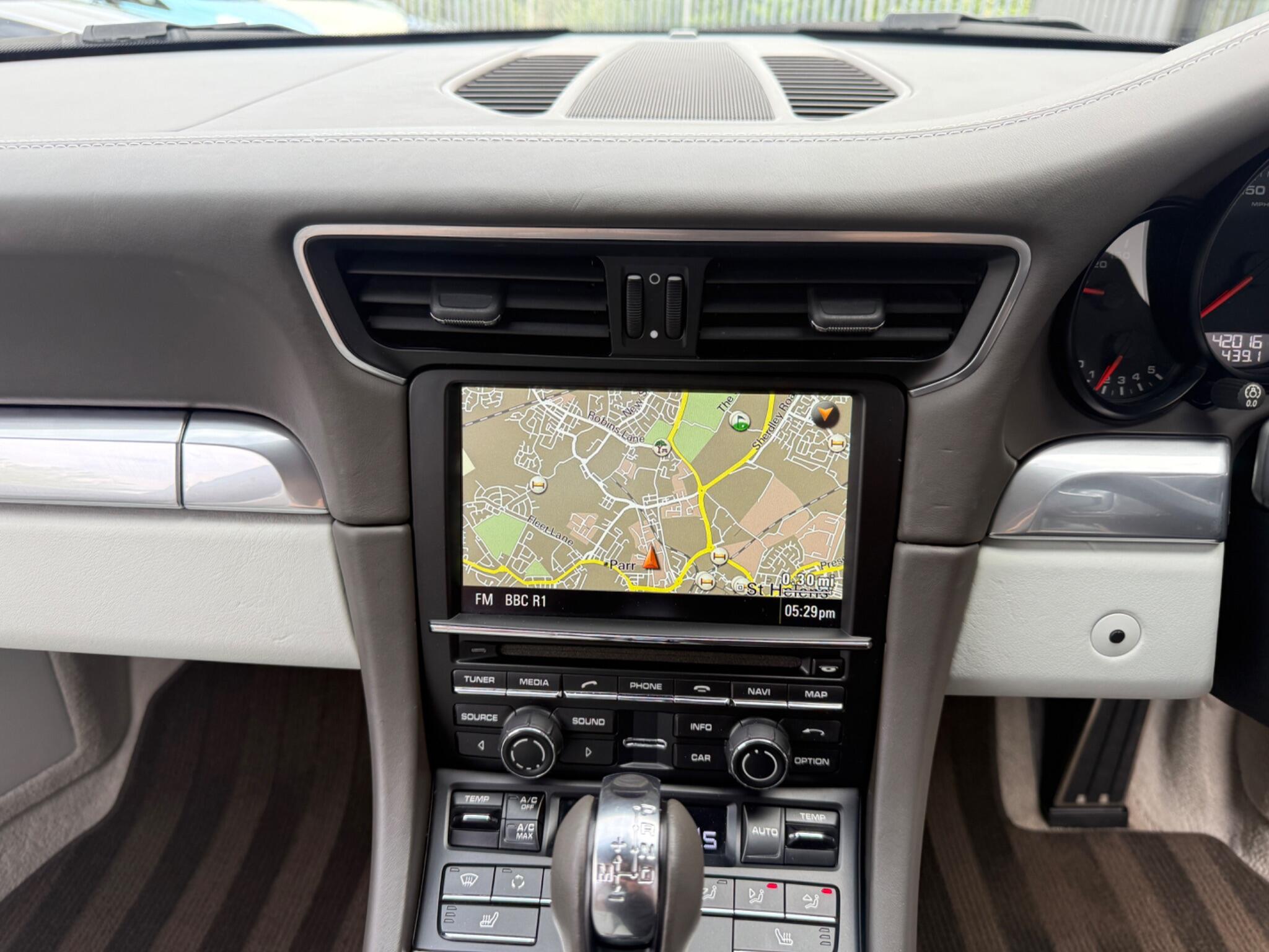 Porsche 911 view 53