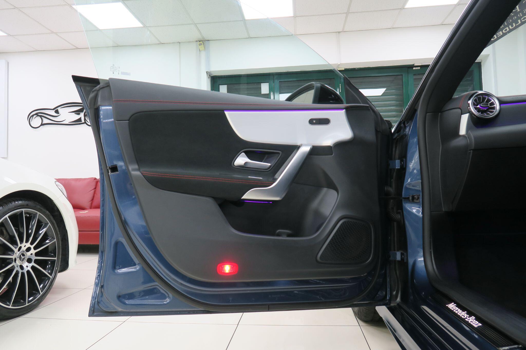 Mercedes-Benz Cla view 16