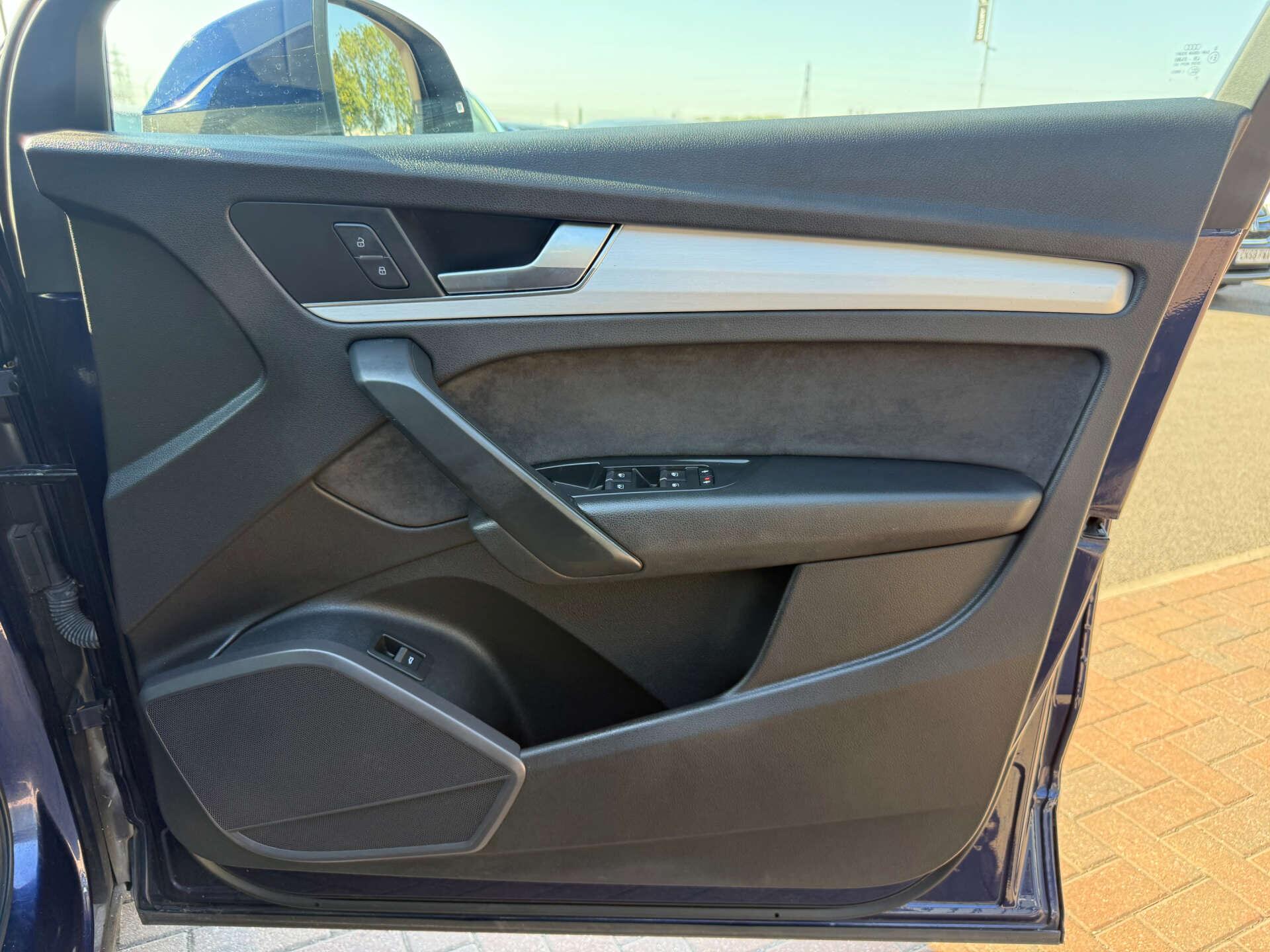 Audi Q5 view 33