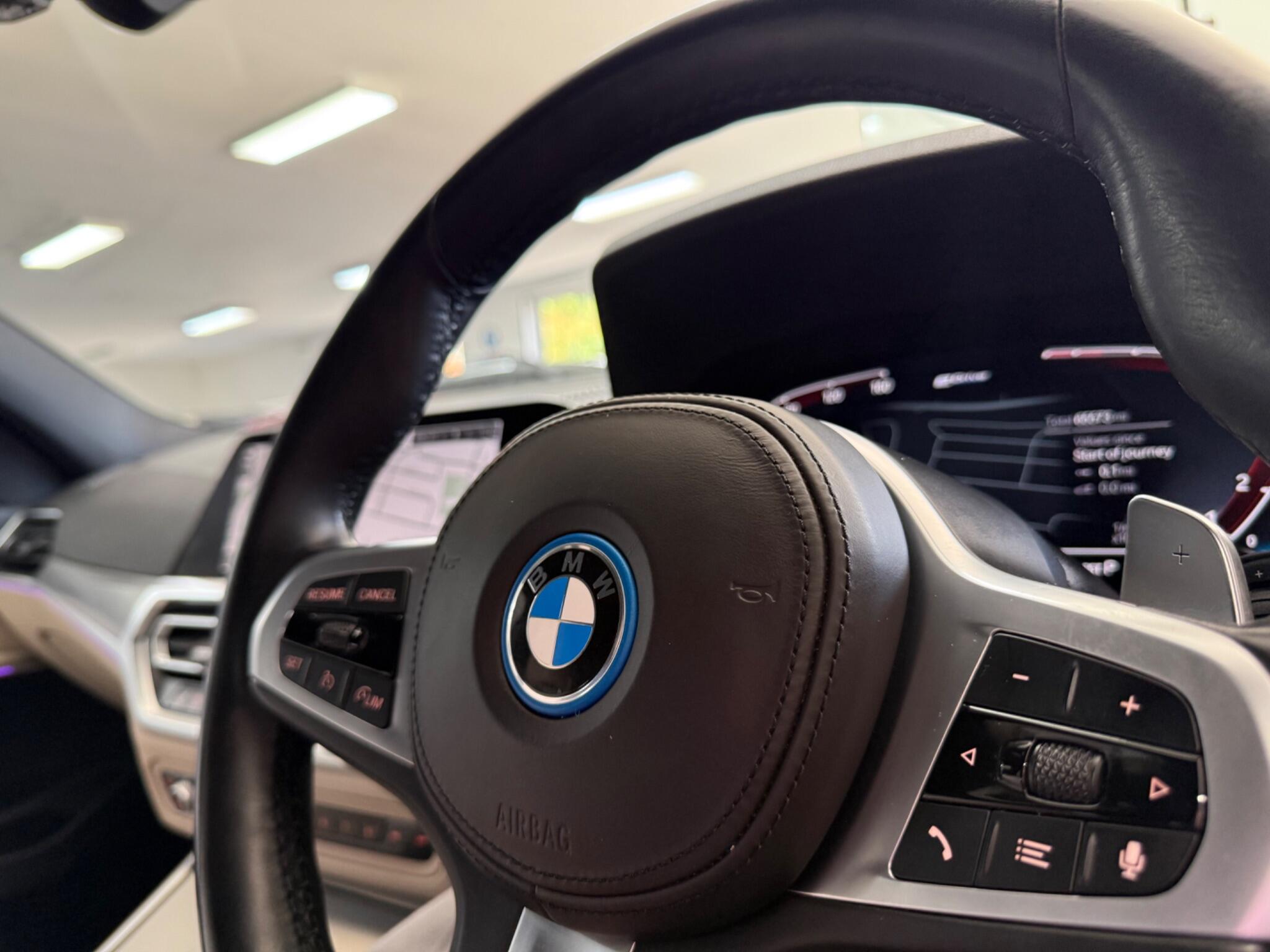 BMW 3 Series view 34