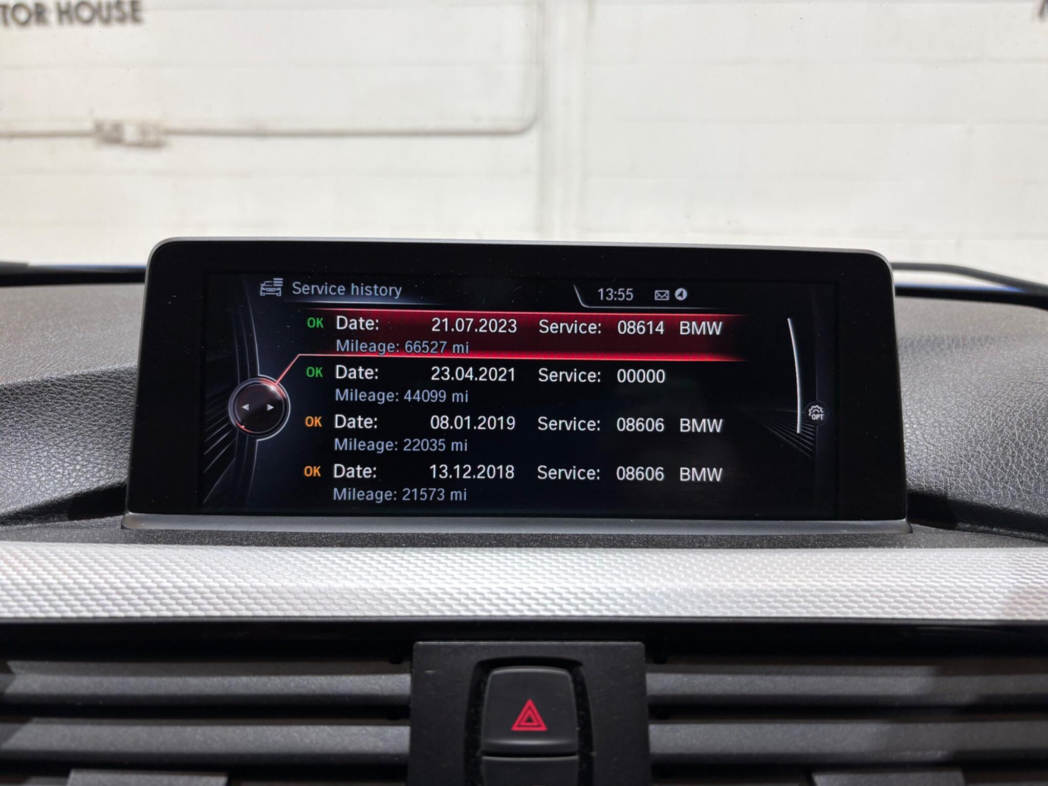 BMW 3 Series view 17