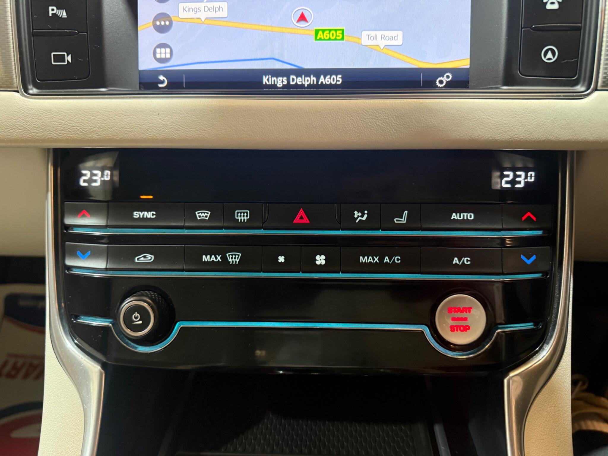 Jaguar XF view 46