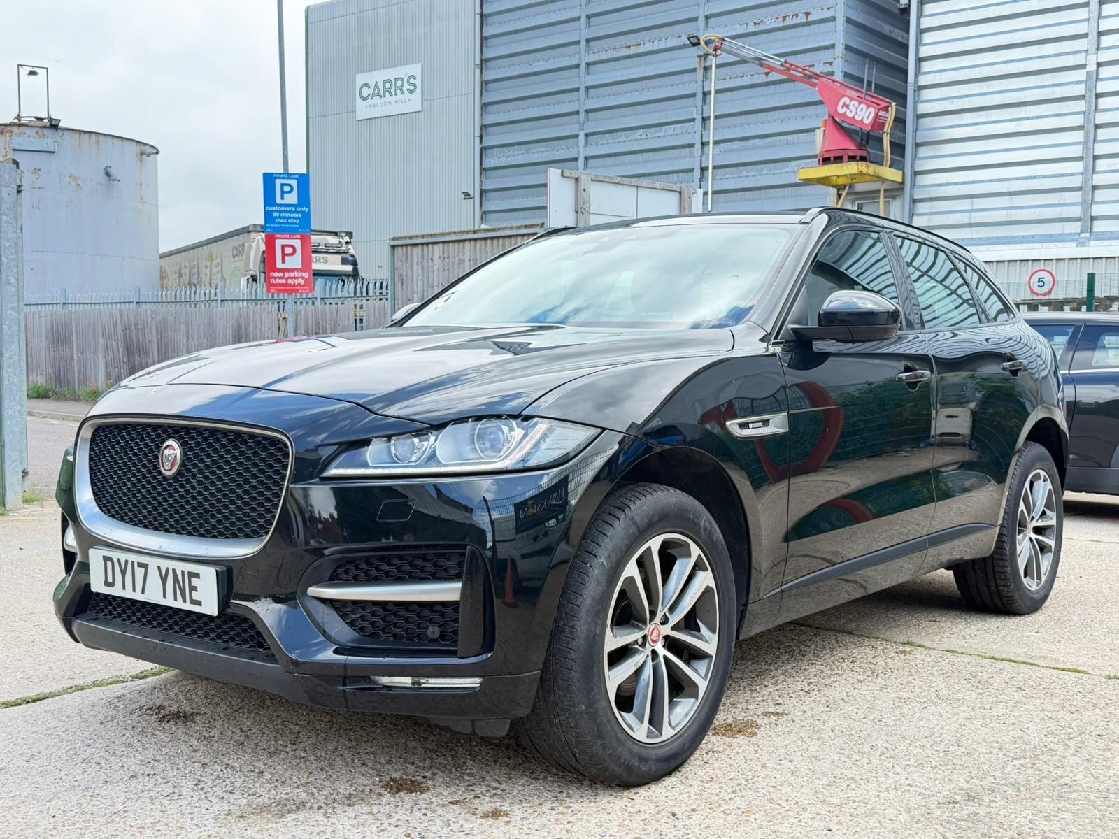 Jaguar F-Pace view 7
