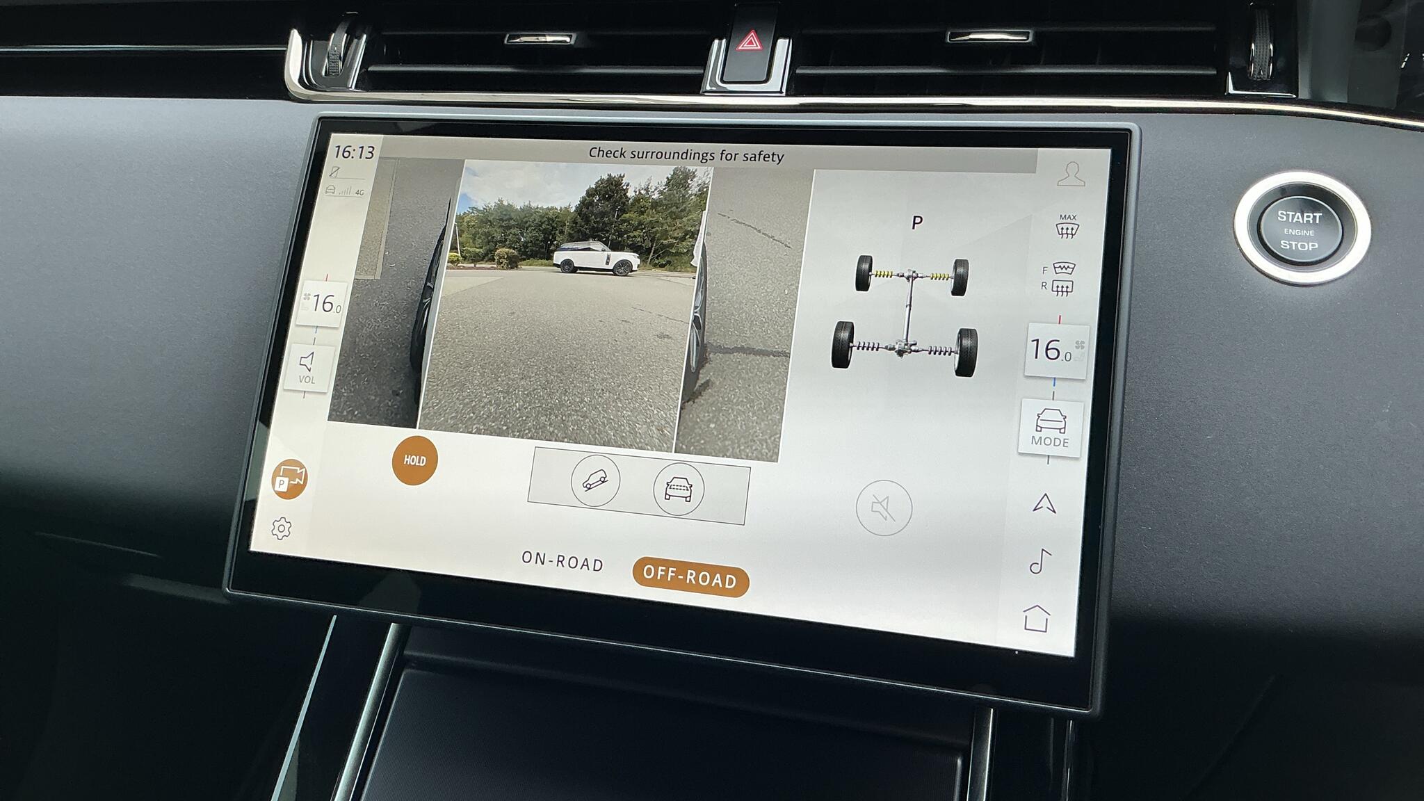 Land Rover Range Rover Evoque view 26