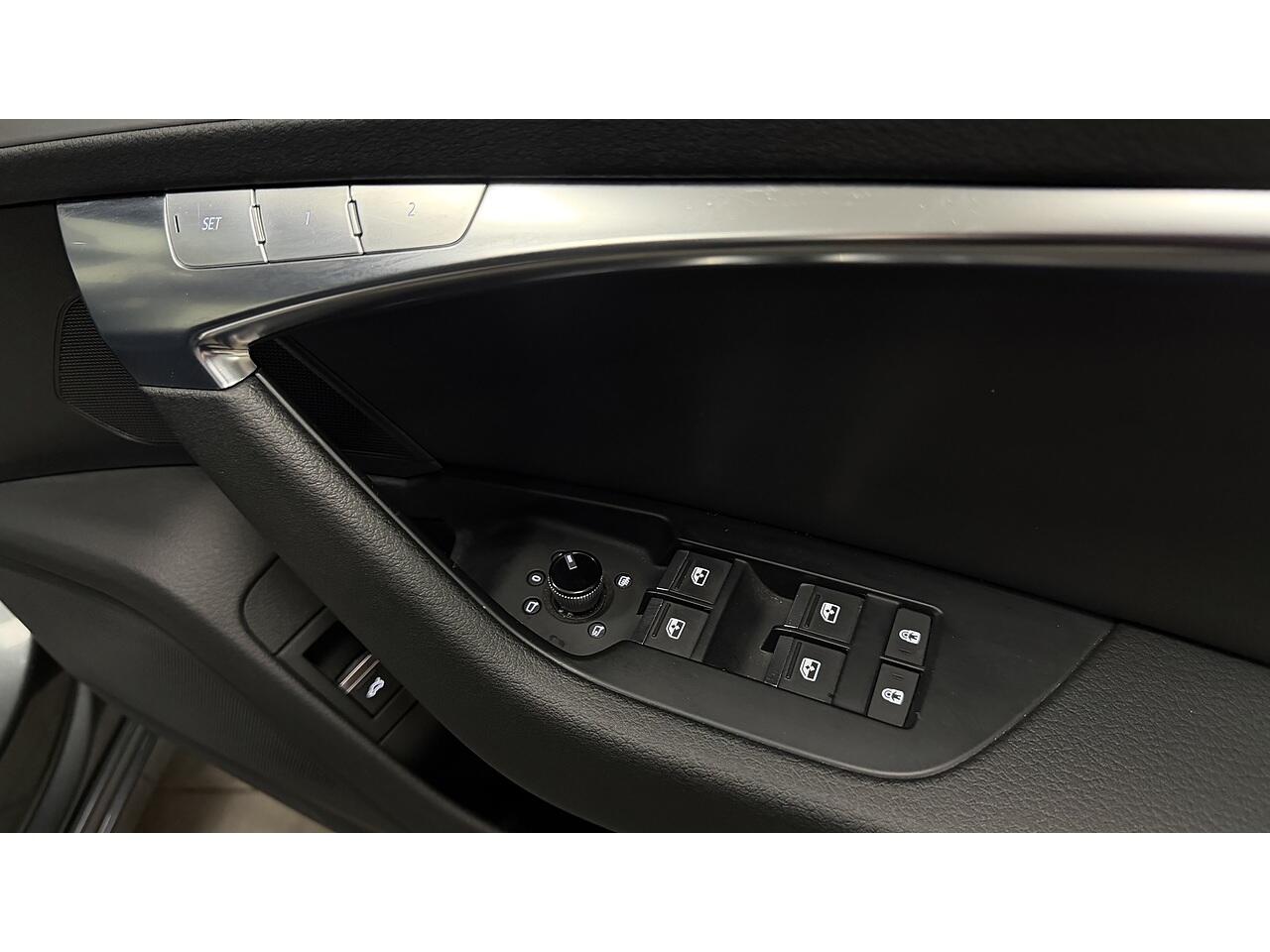 Audi A6 view 14