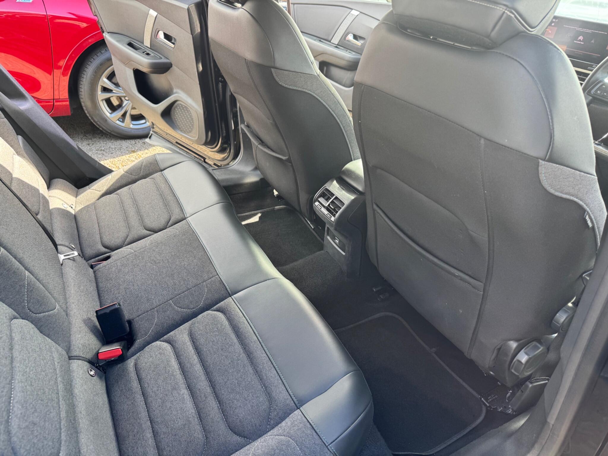 Citroen C4 view 33
