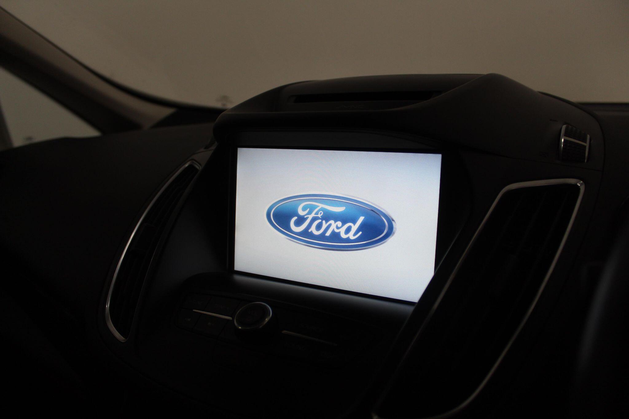 Ford C-Max view 33