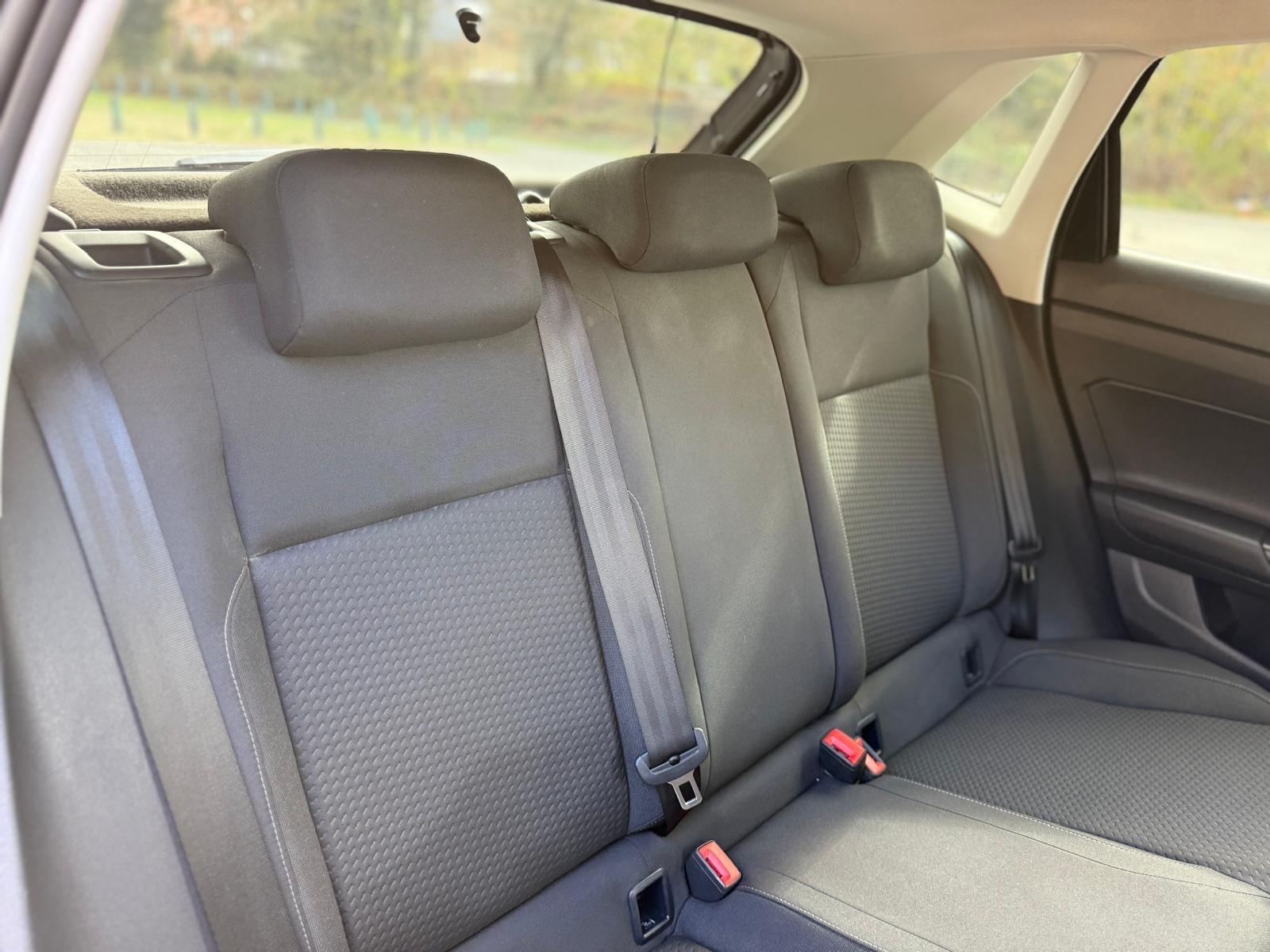 Volkswagen Polo view 40