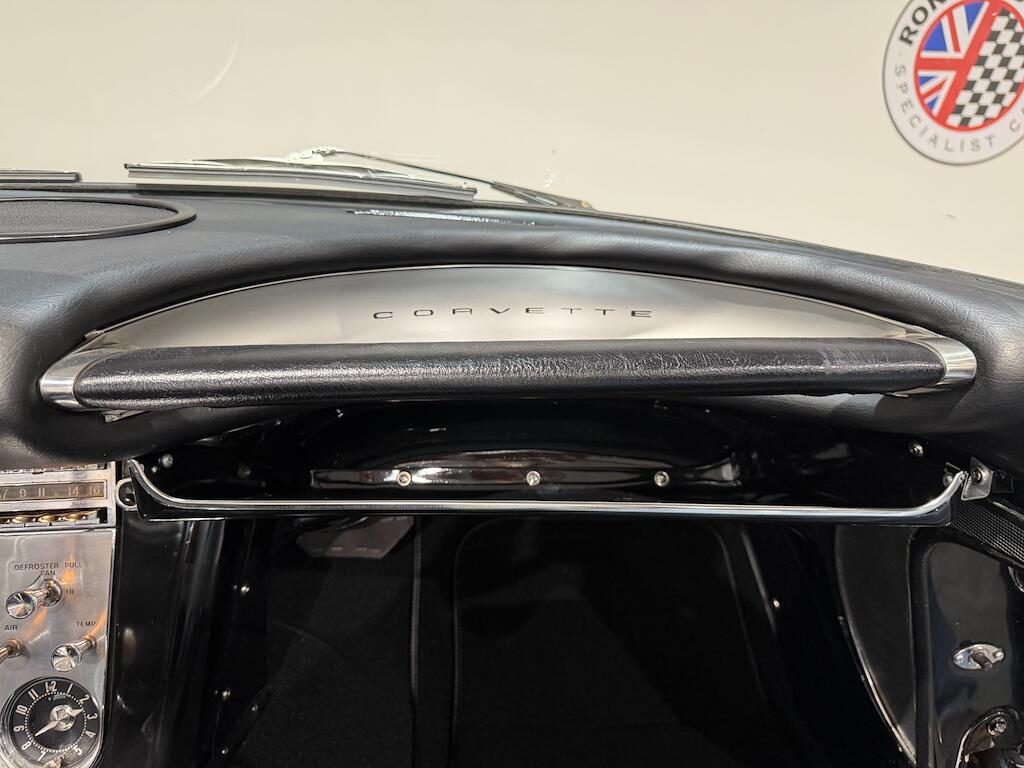 Chevrolet Corvette view 50