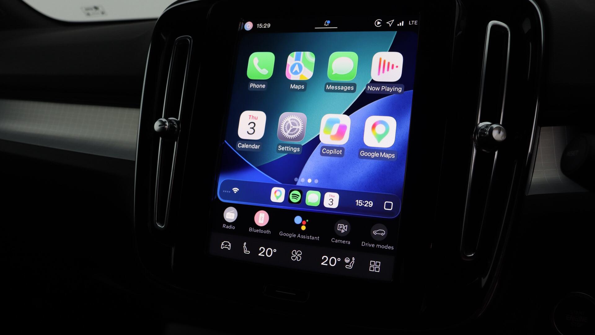 Volvo XC40 view 41