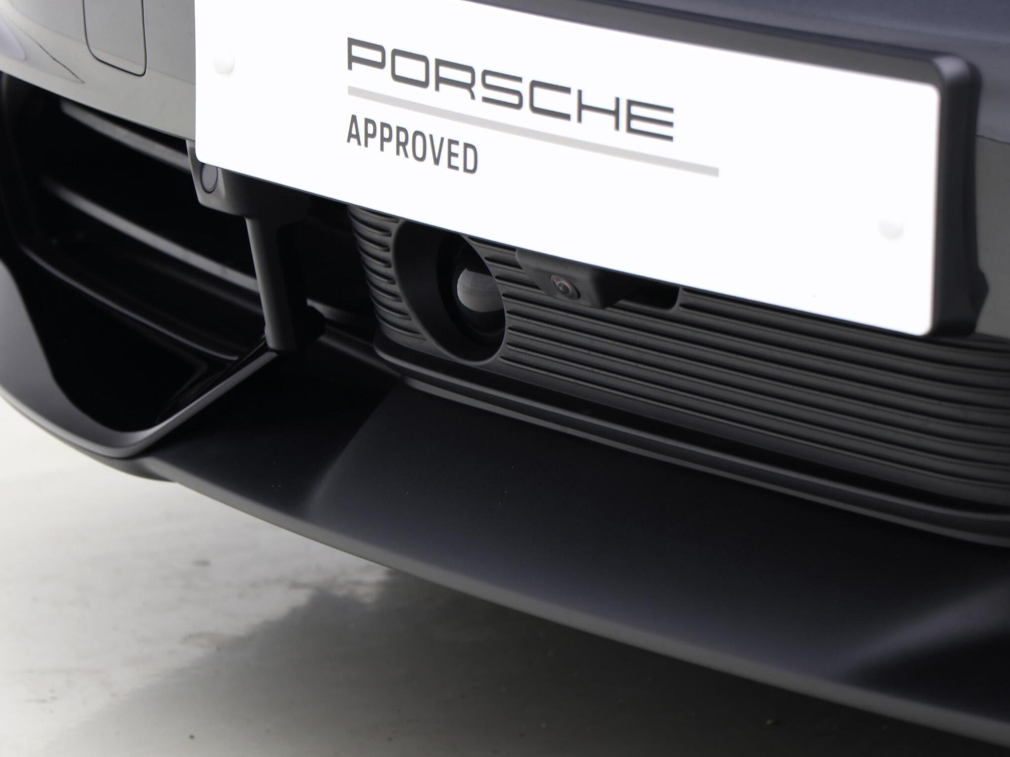 Porsche Taycan view 15