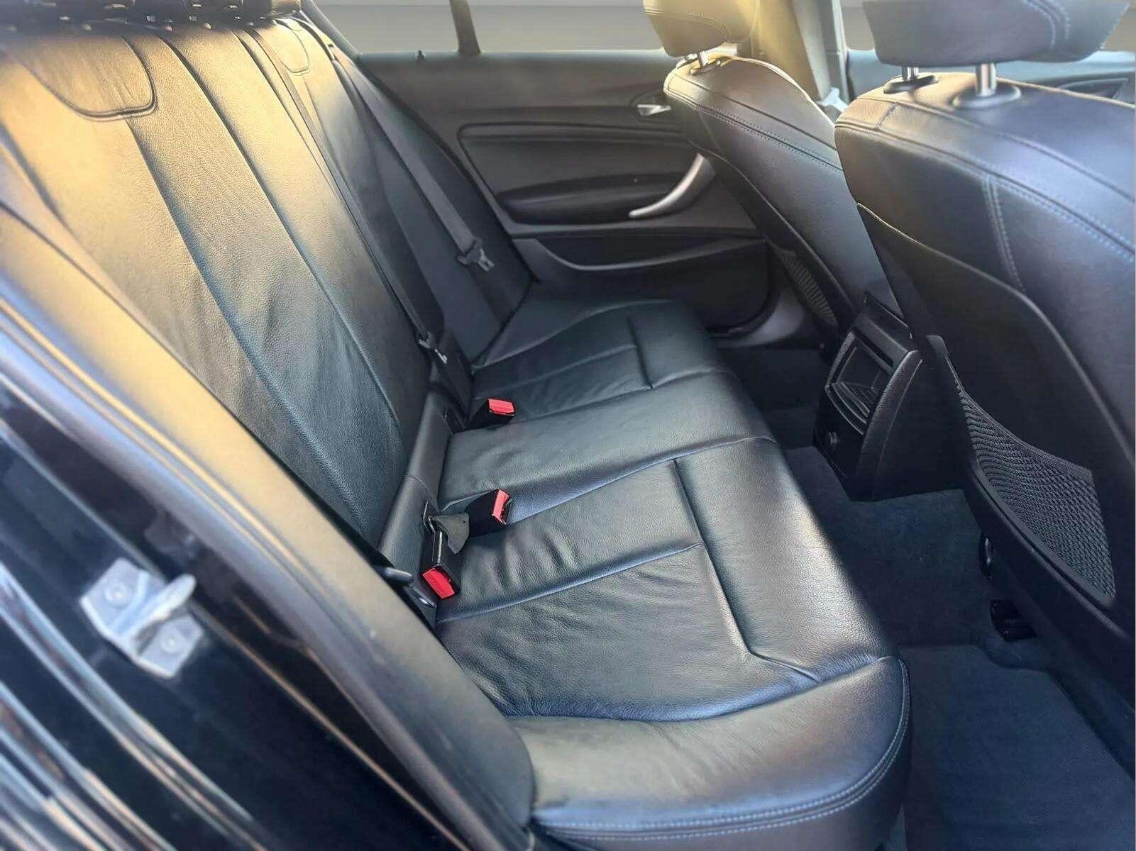 BMW 1 Series view 32