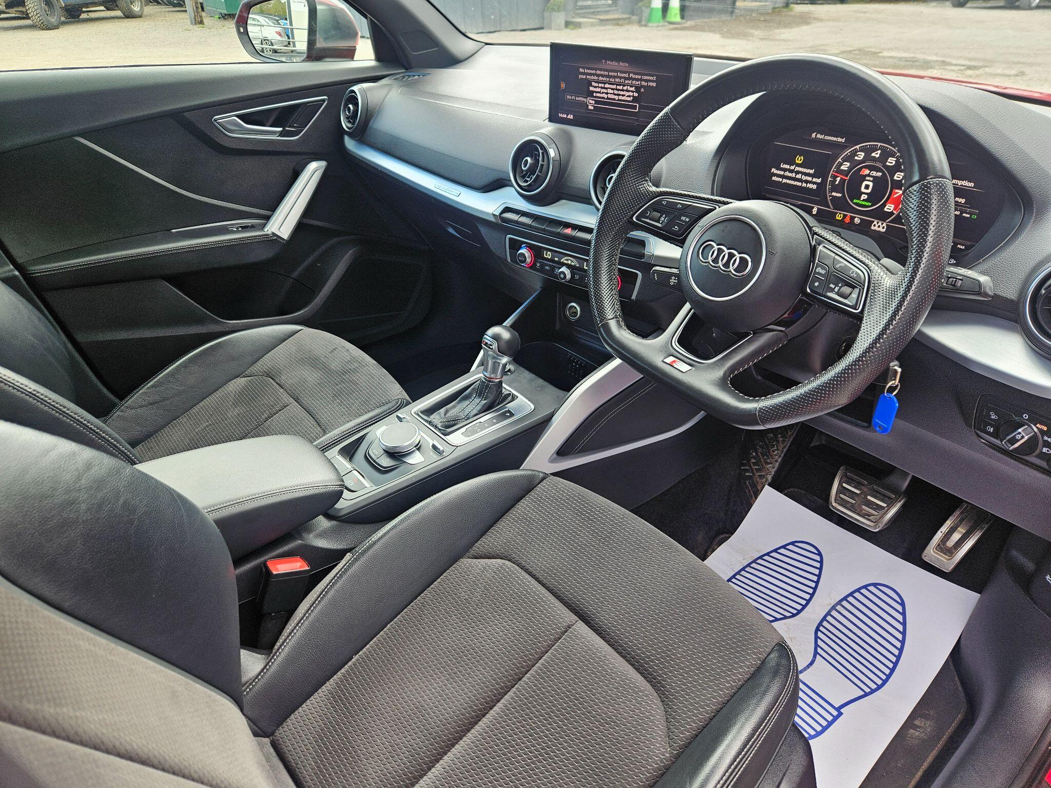 2019 Audi SQ2 image 21