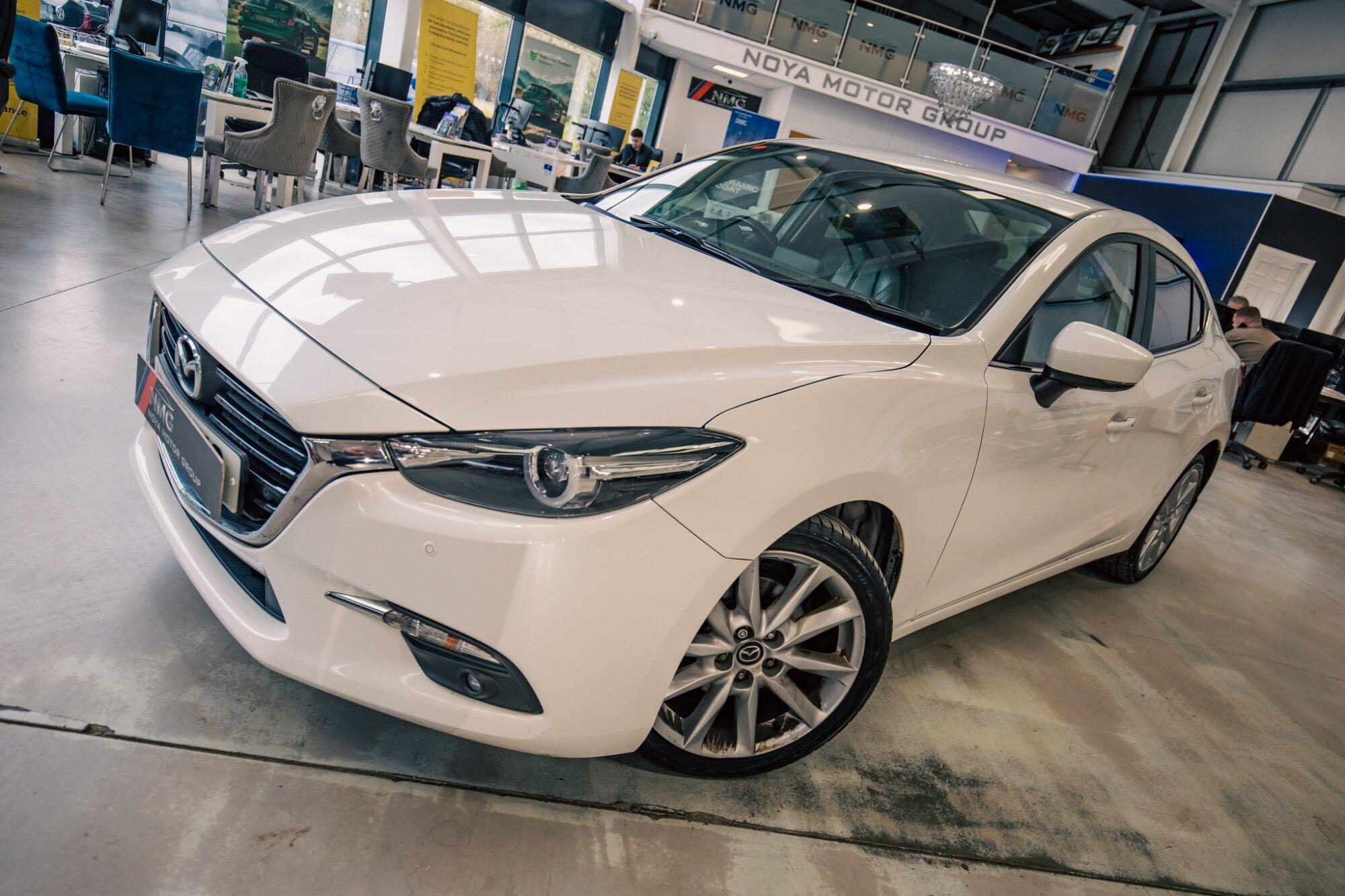 Mazda Mazda3 view 5