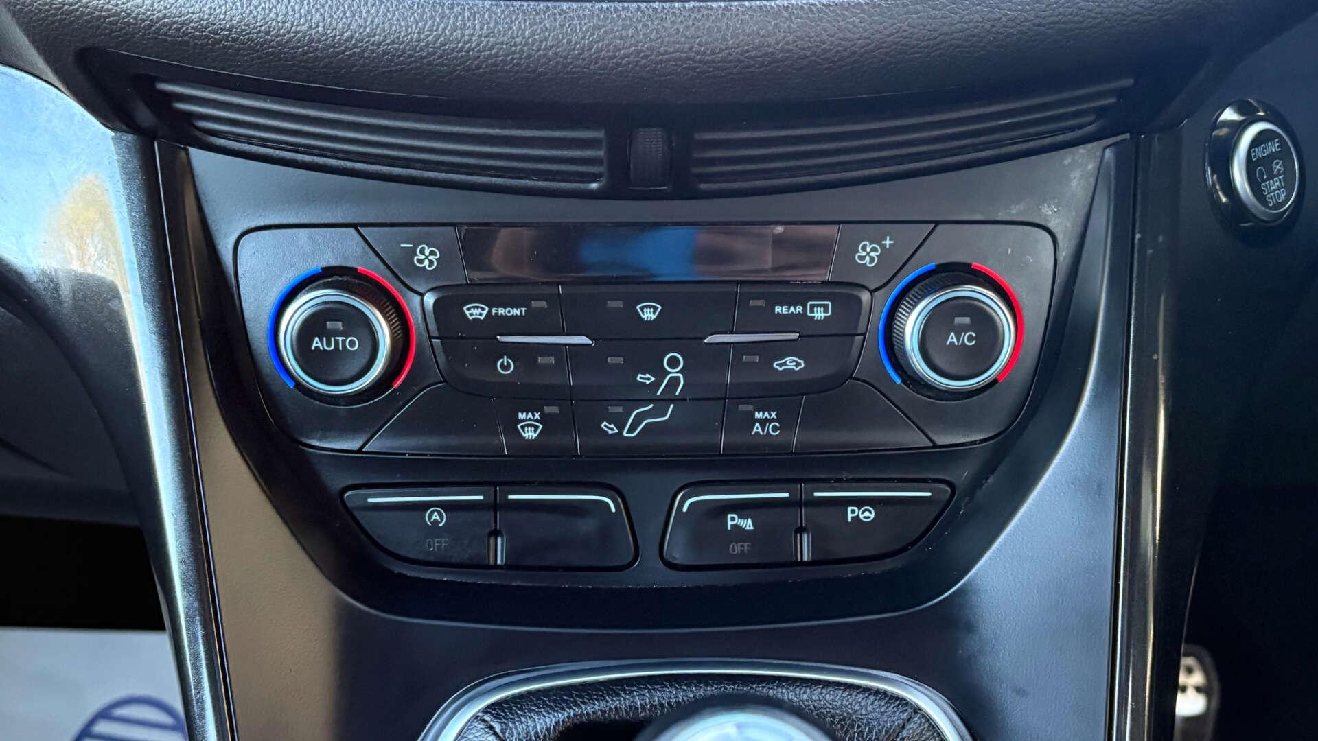 Ford Kuga view 36