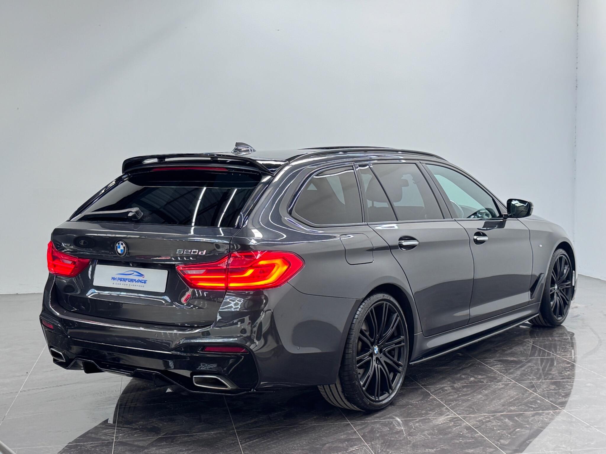 BMW 5 Series view 62