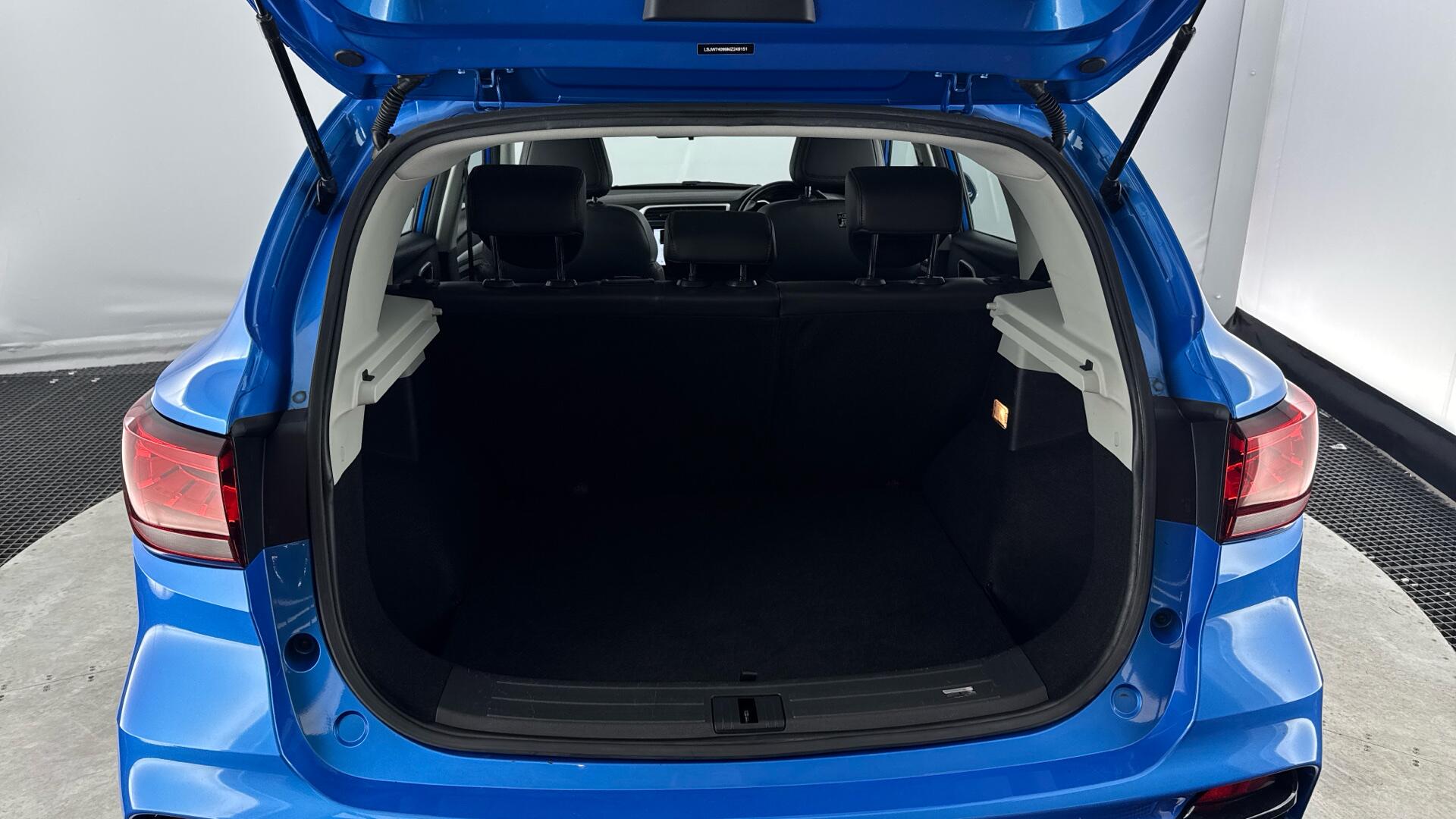 MG ZS view 15