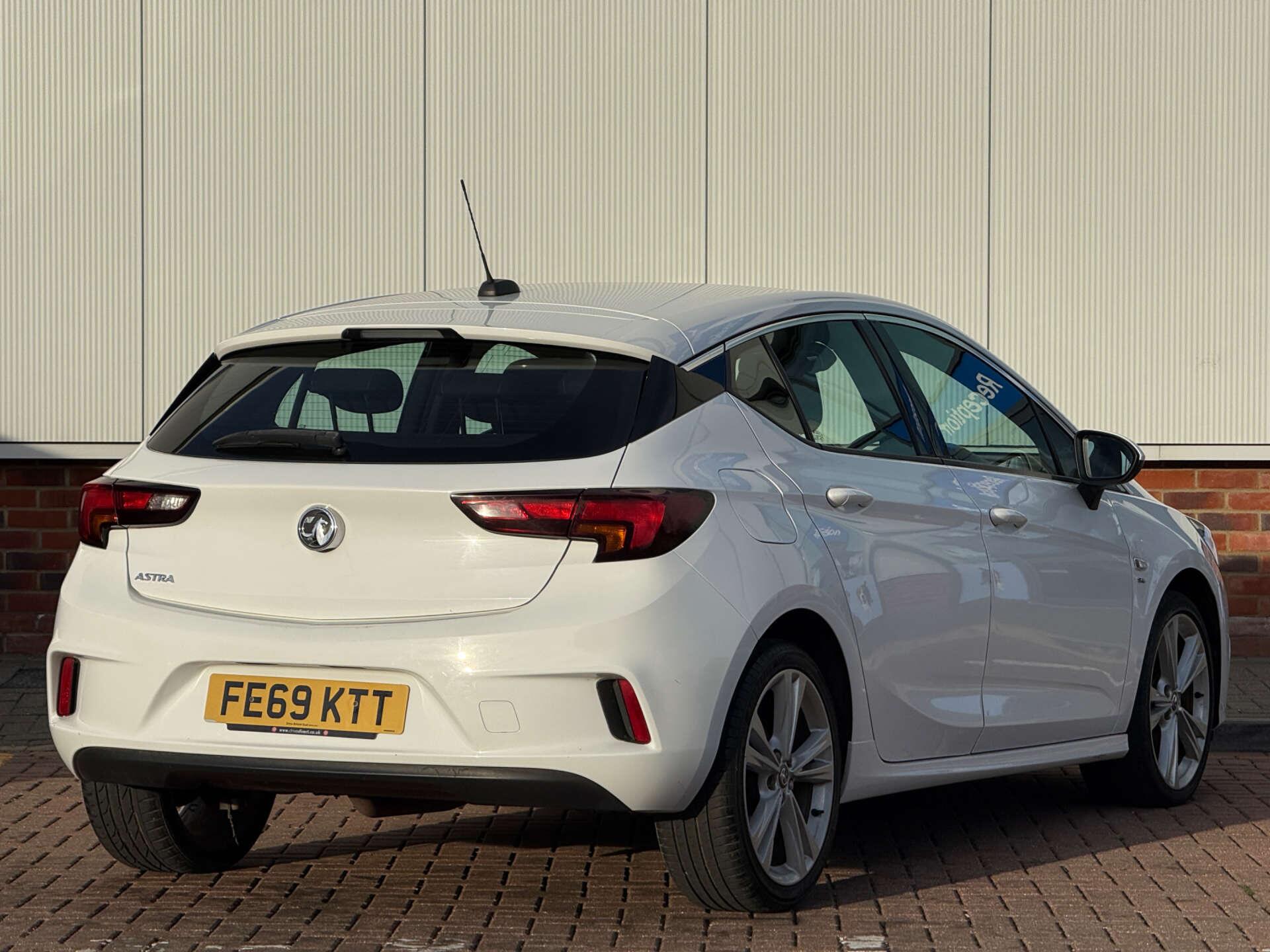 Vauxhall Astra view 6