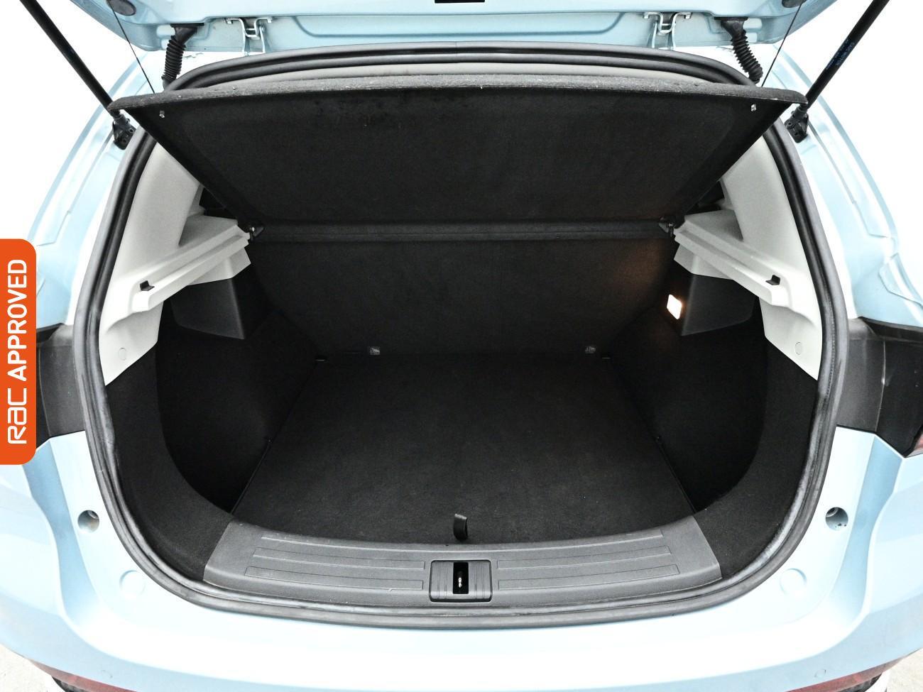 MG ZS view 29