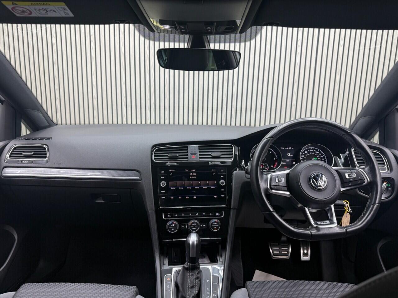 Volkswagen Golf view 8