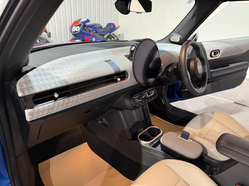 Mini Cooper Cooper view 17