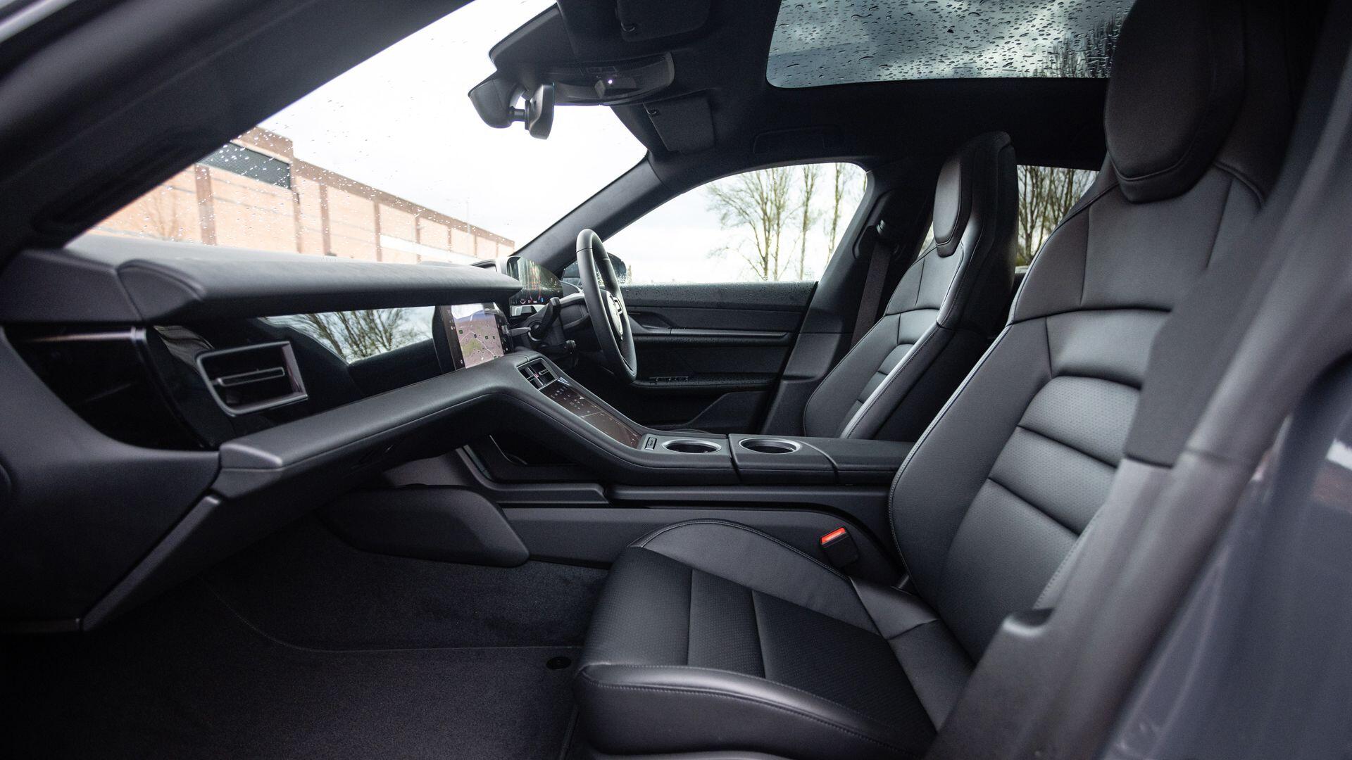 Porsche Taycan view 37