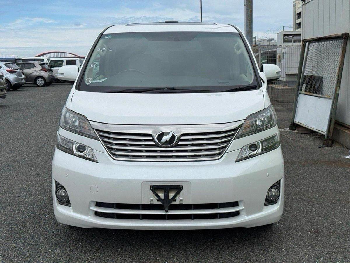 Toyota Vellfire view 8