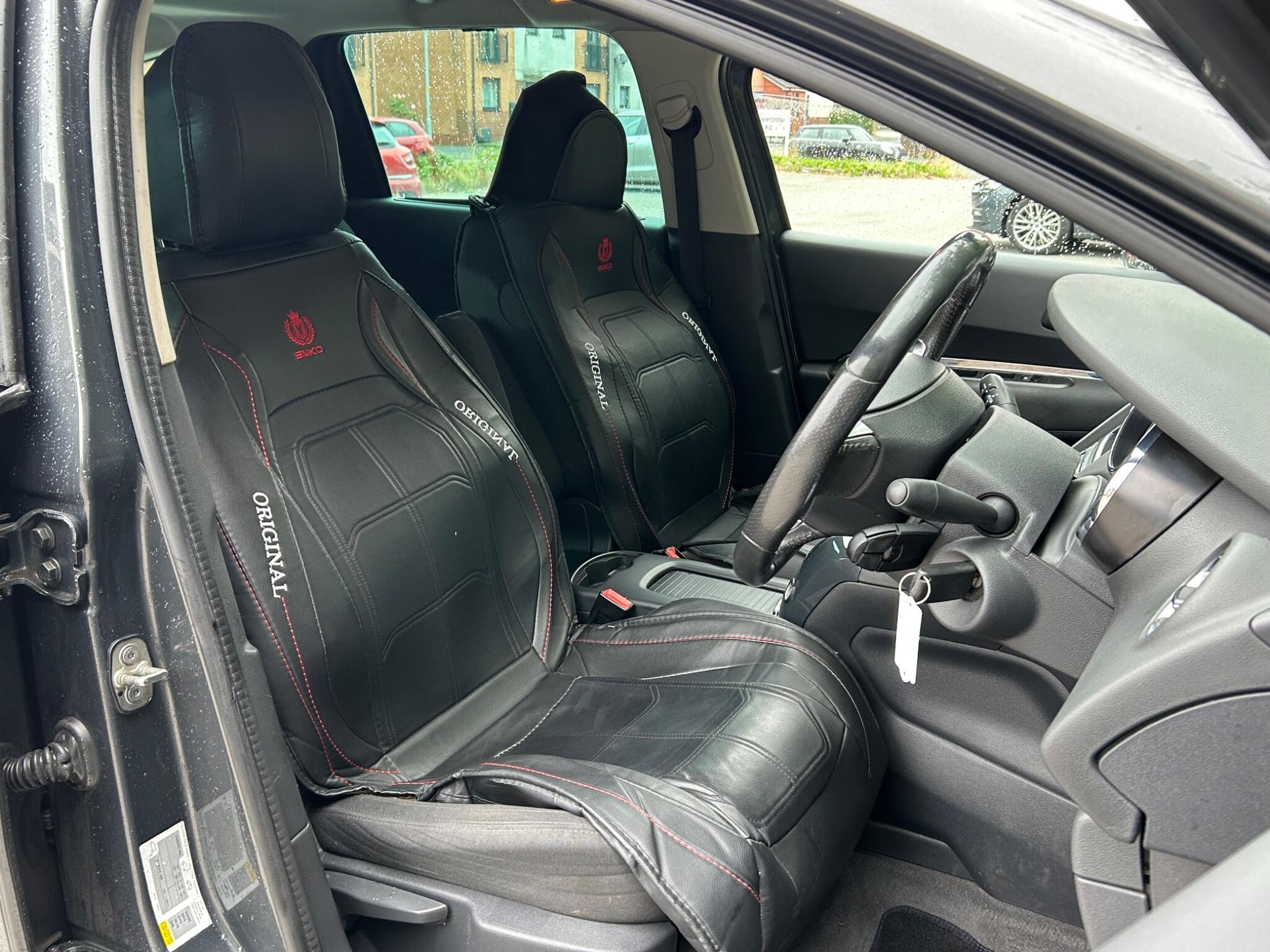 Peugeot 5008 view 16