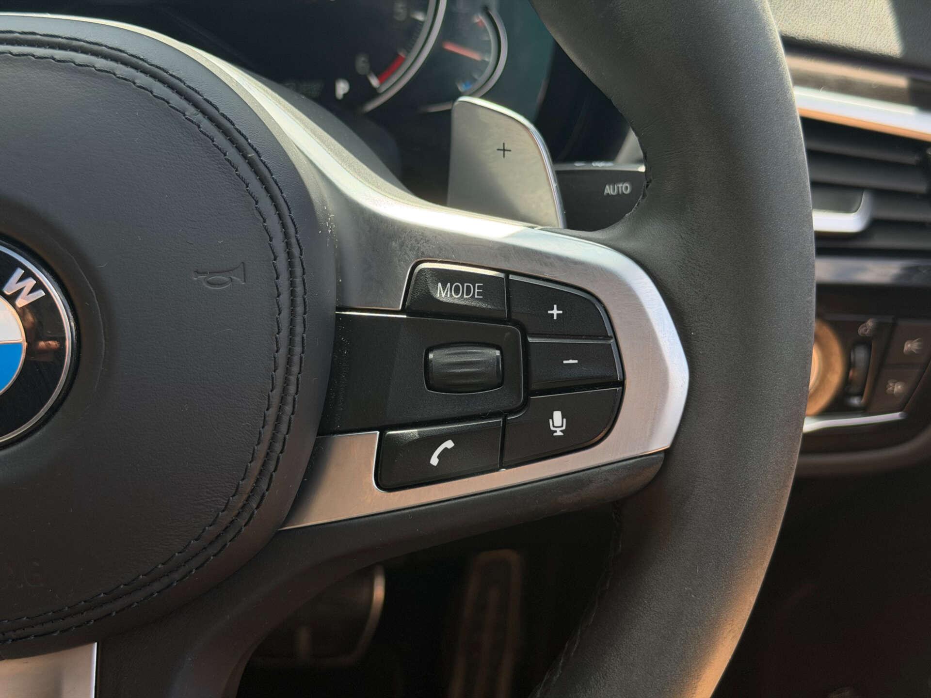 BMW 5 Series view 20