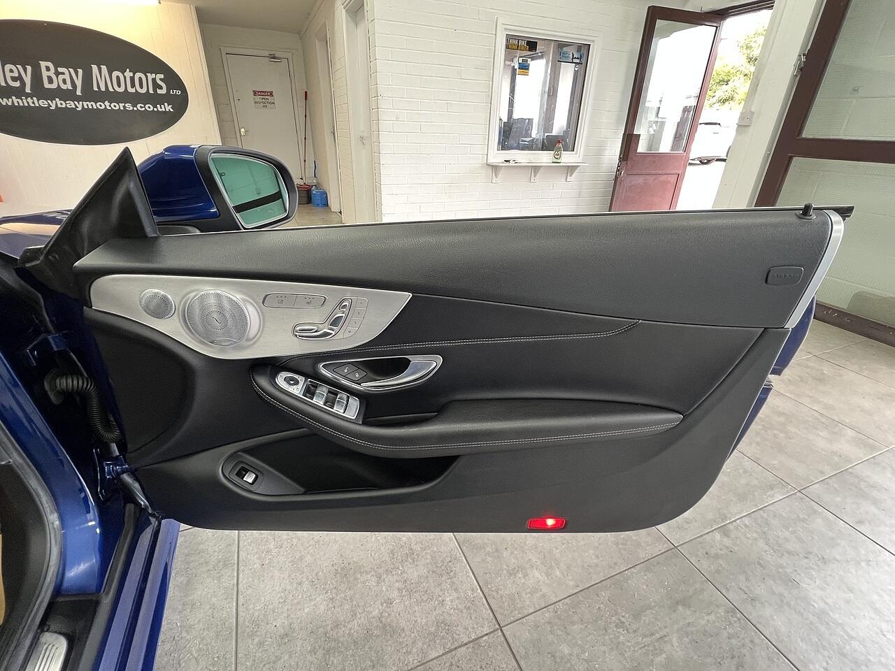 Mercedes-Benz C-Class view 15