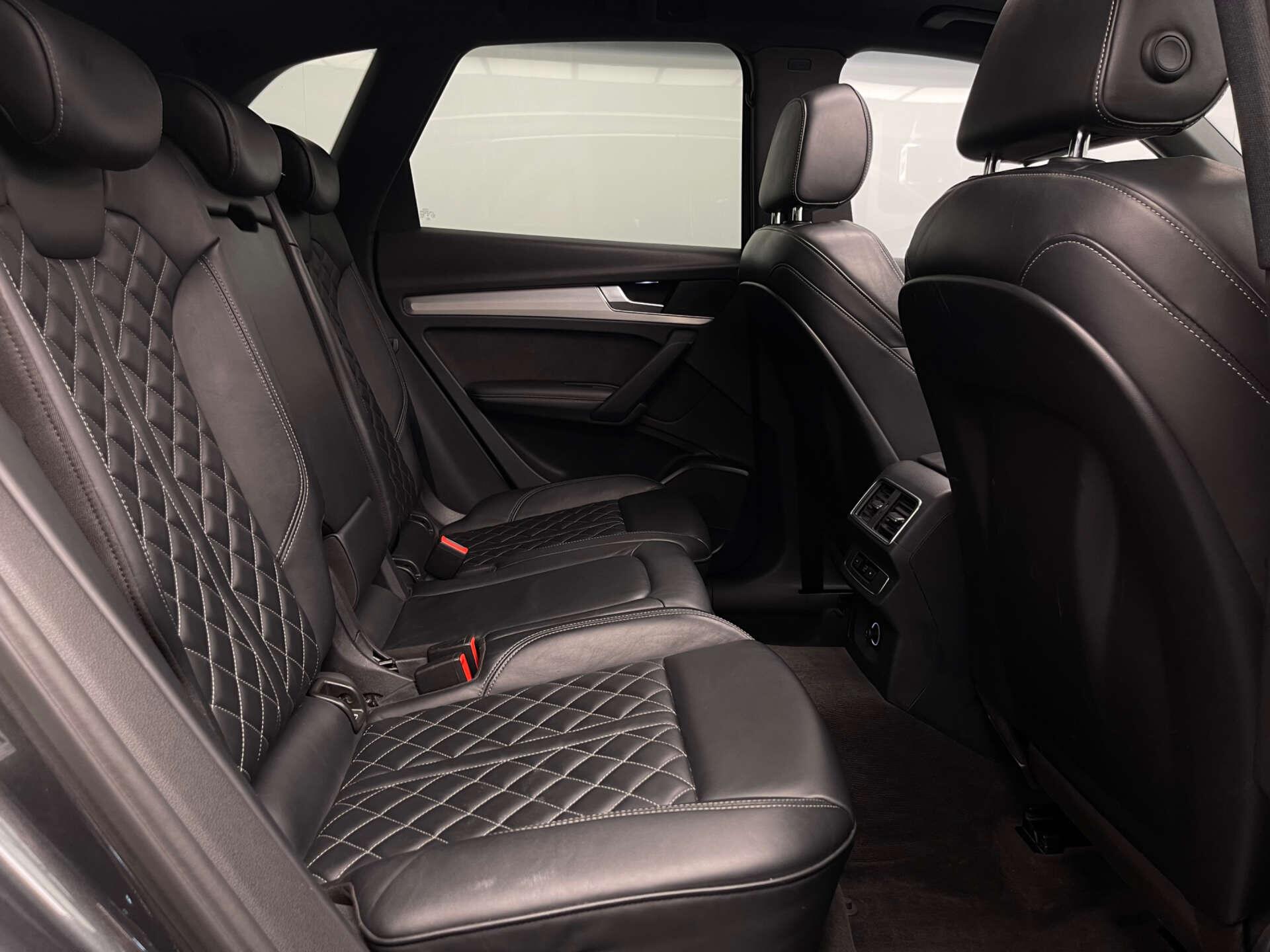 Audi SQ5 view 27