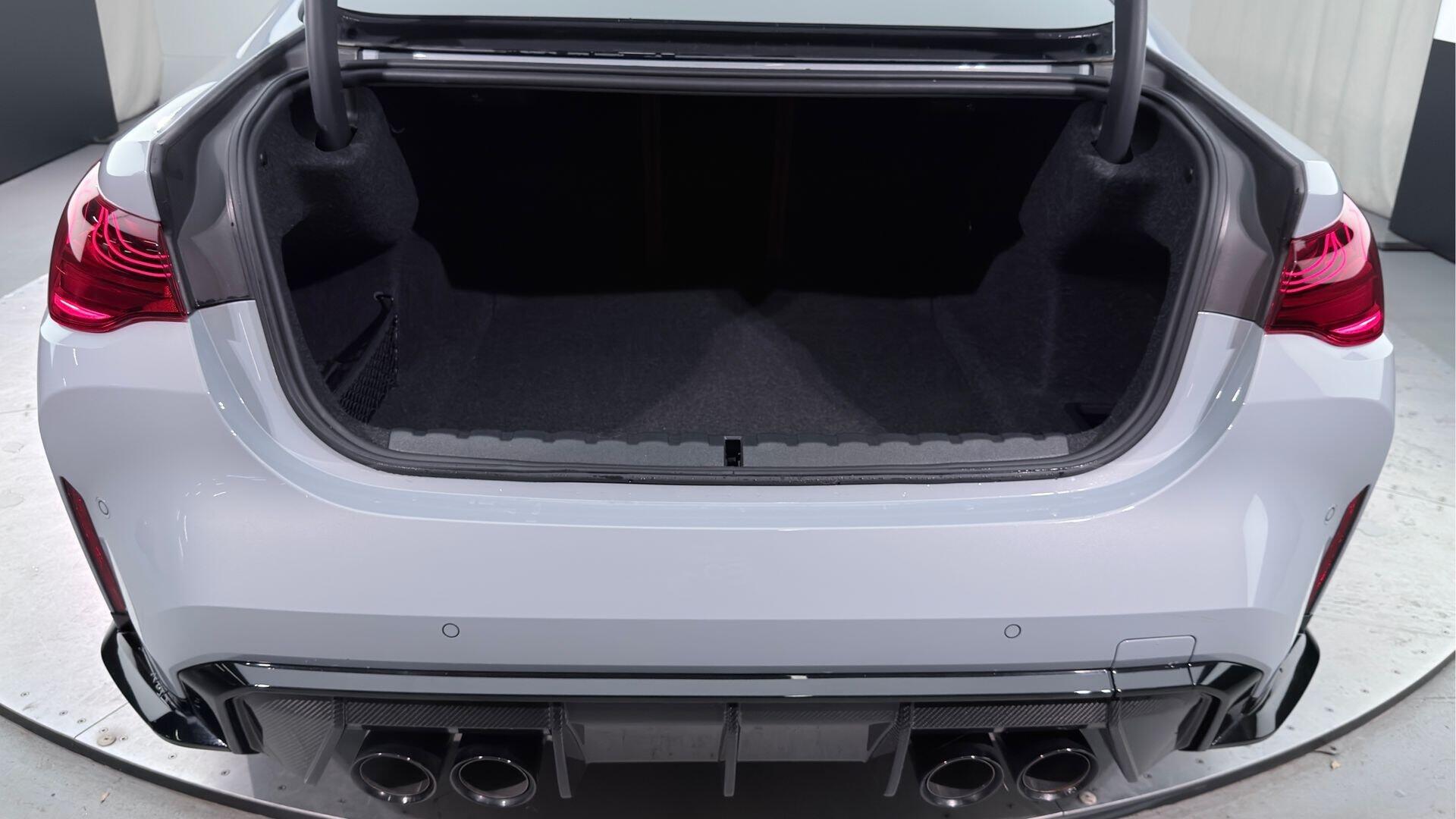 BMW M4 view 13