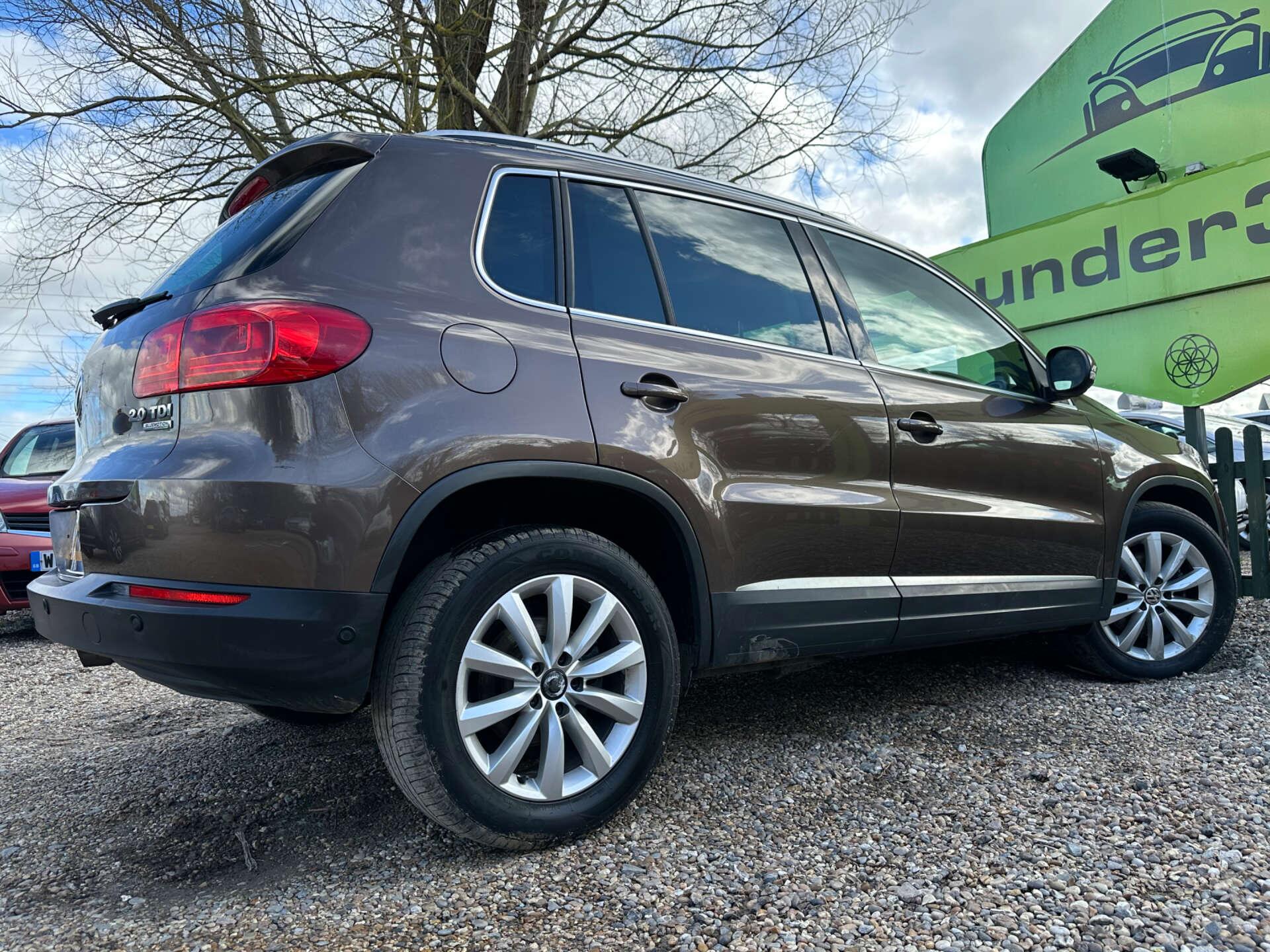 Volkswagen Tiguan view 8
