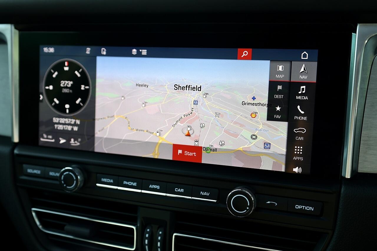 Porsche Macan view 21