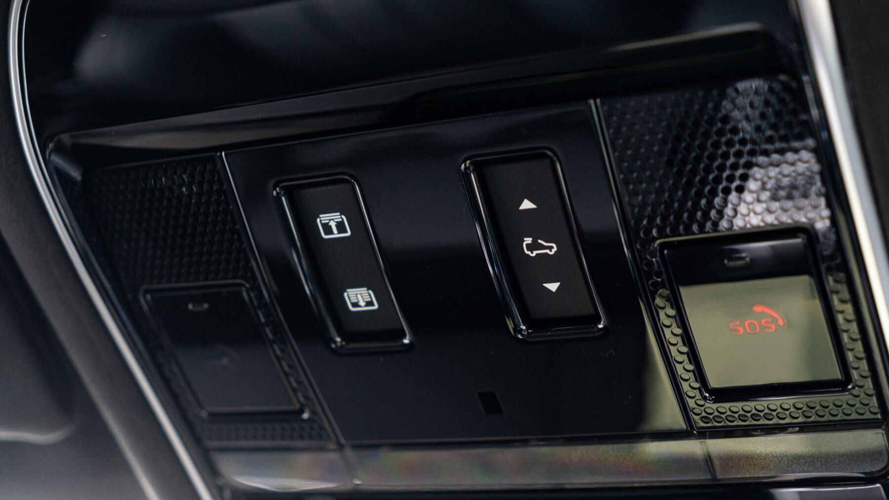 Land Rover Range Rover view 38