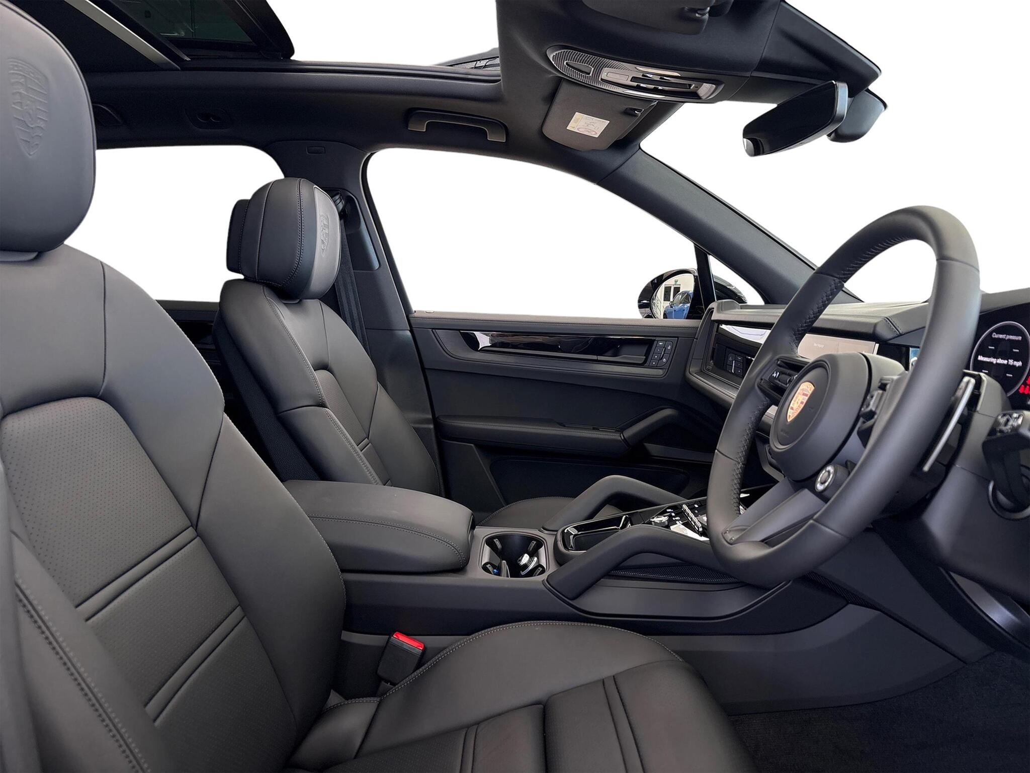 Porsche Cayenne view 11